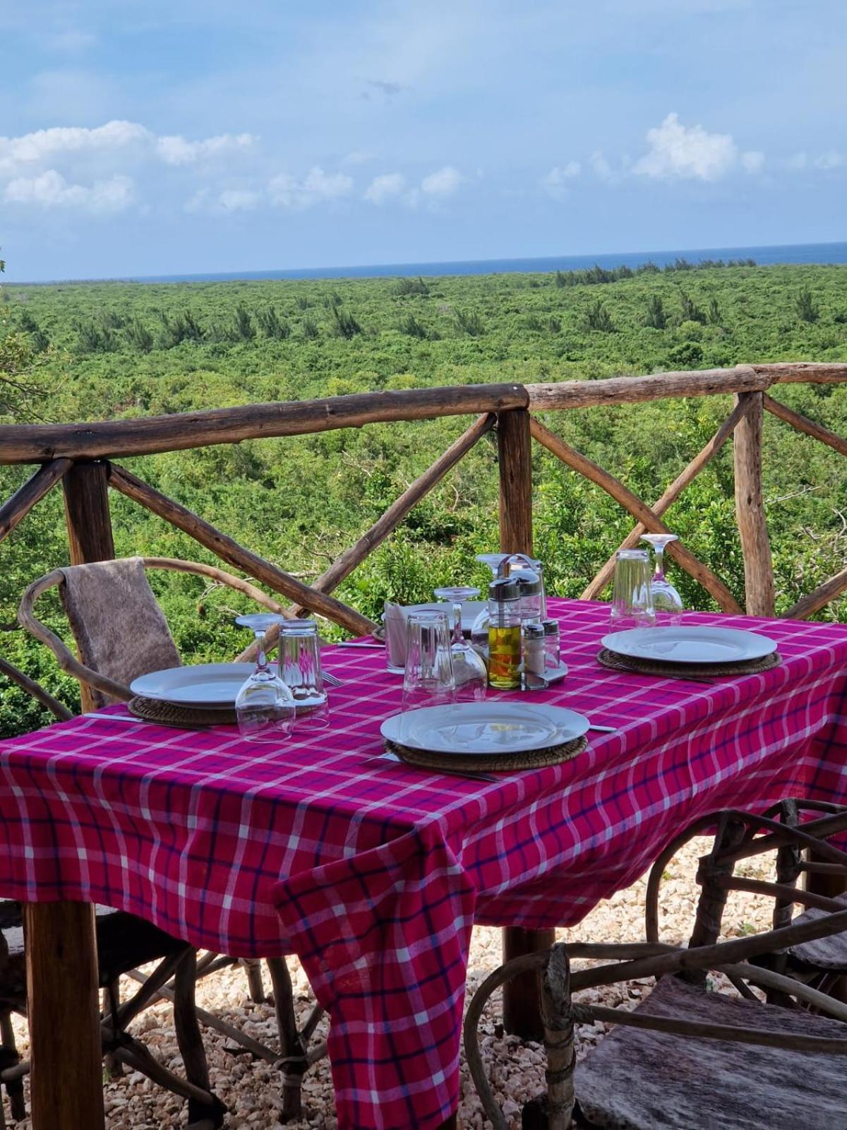 MONKEY MOUNTAIN LODGE