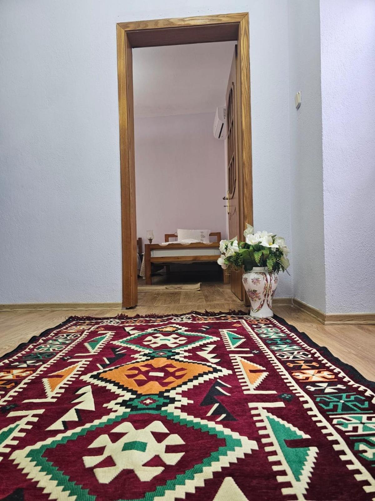 Luigi Guest House
