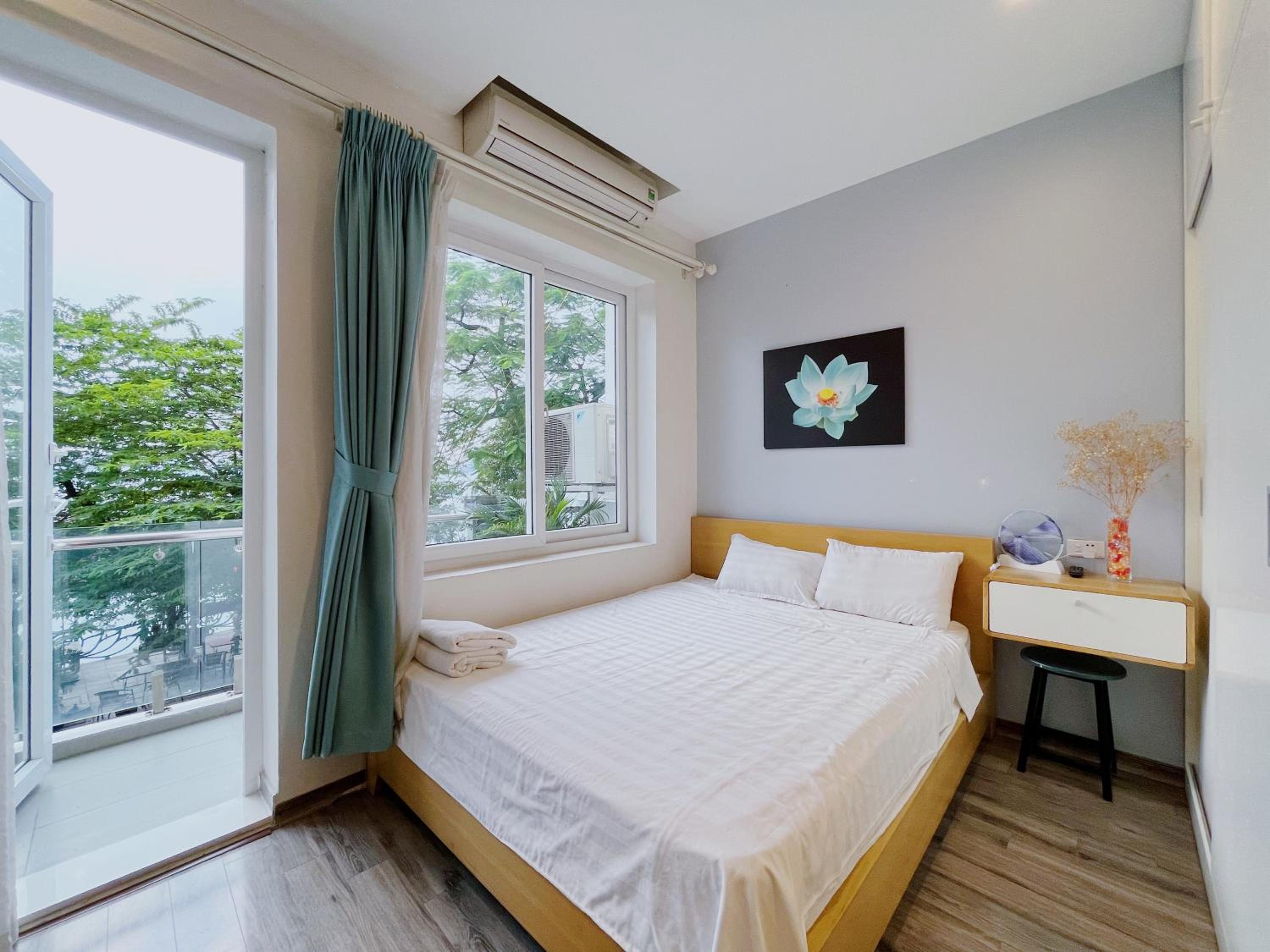 Hanoi Home 2 - Lake View Apartment