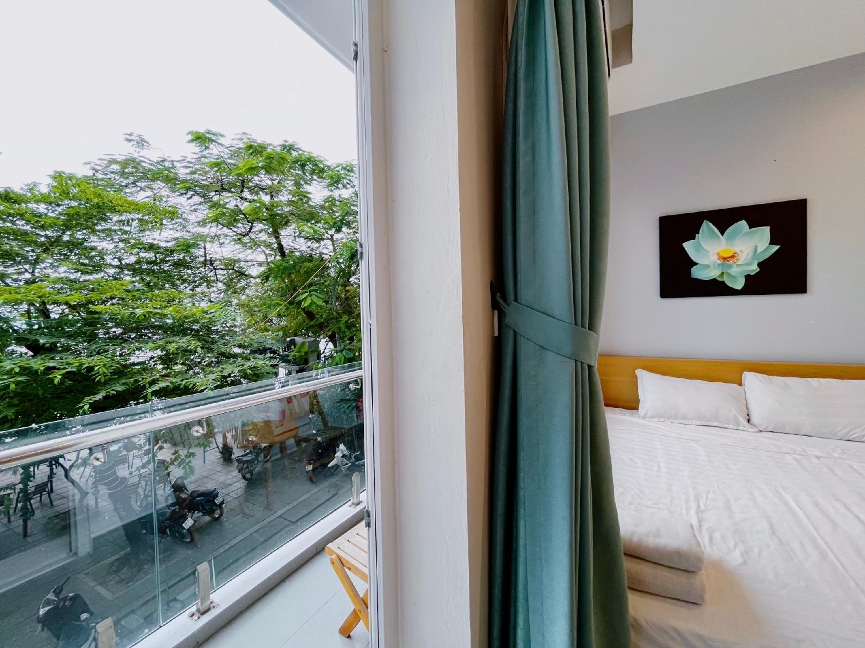 Hanoi Home 2 - Lake View Apartment