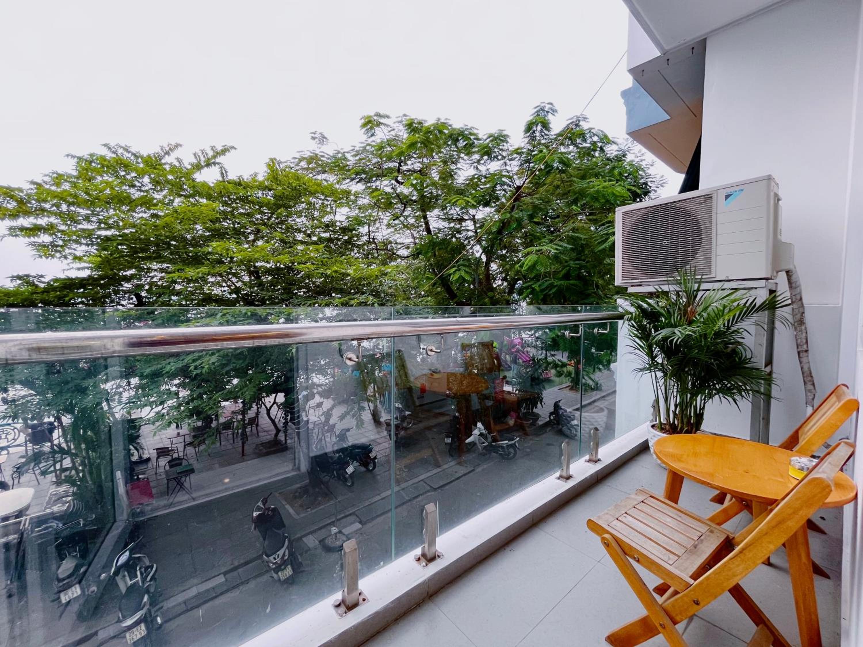 Hanoi Home 2 - Lake View Apartment