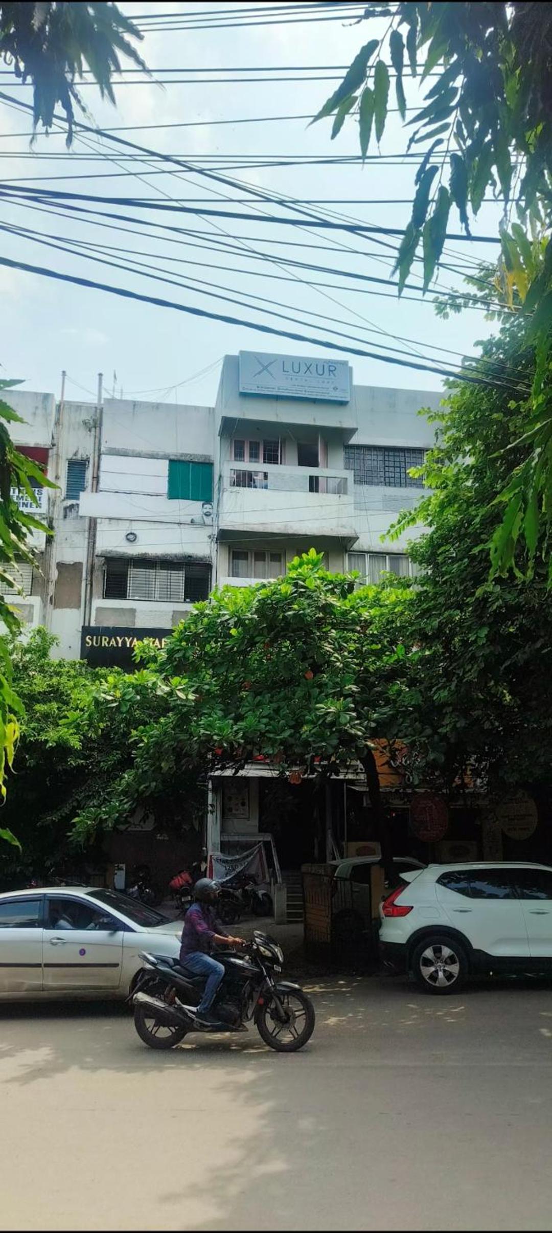 Royal great Couple Friendly 2 bhk flat road no 7 Banjara hills view 4