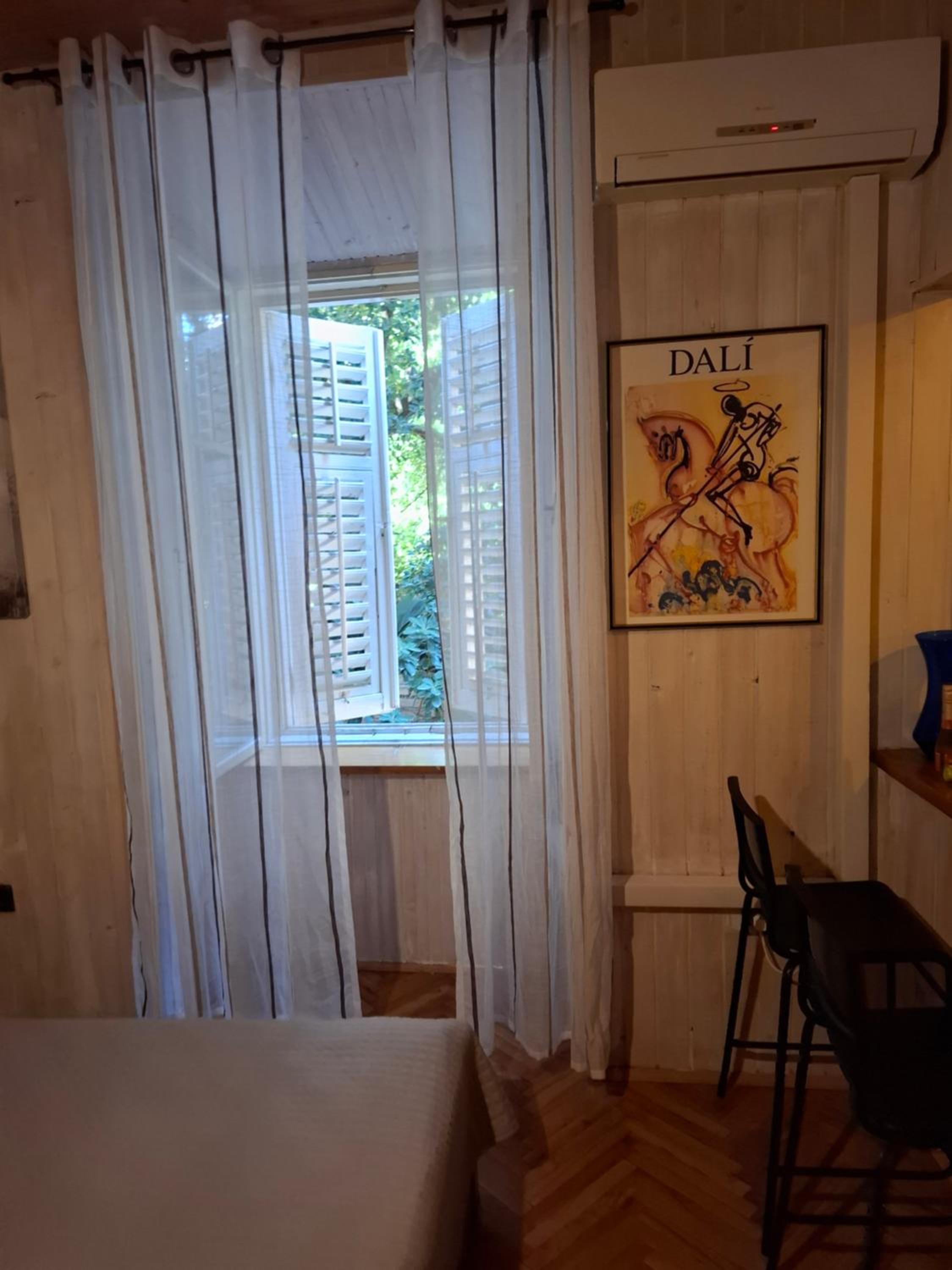 Studio Ella