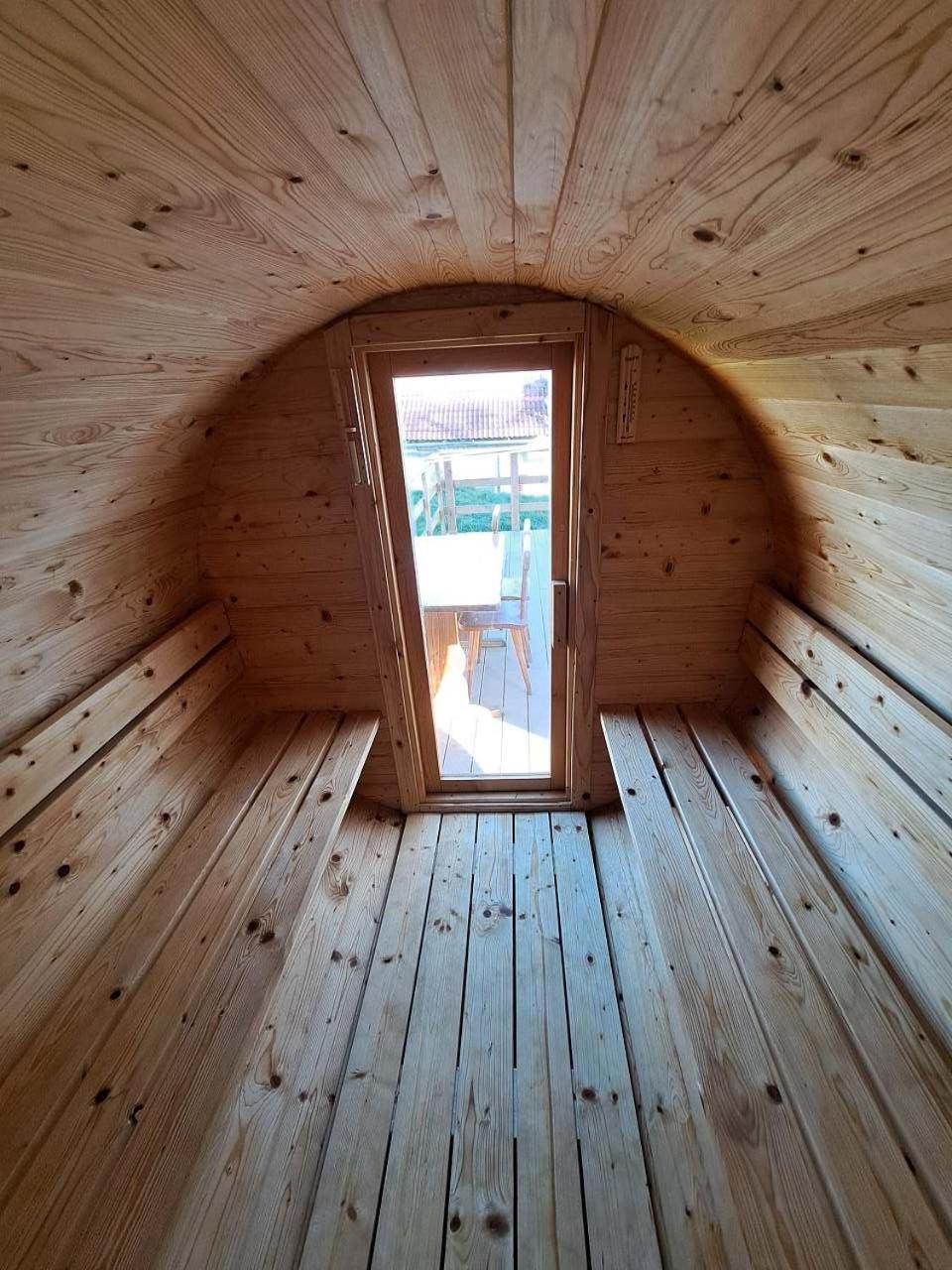 Apartmán se saunou a vinný sklep Živjeli