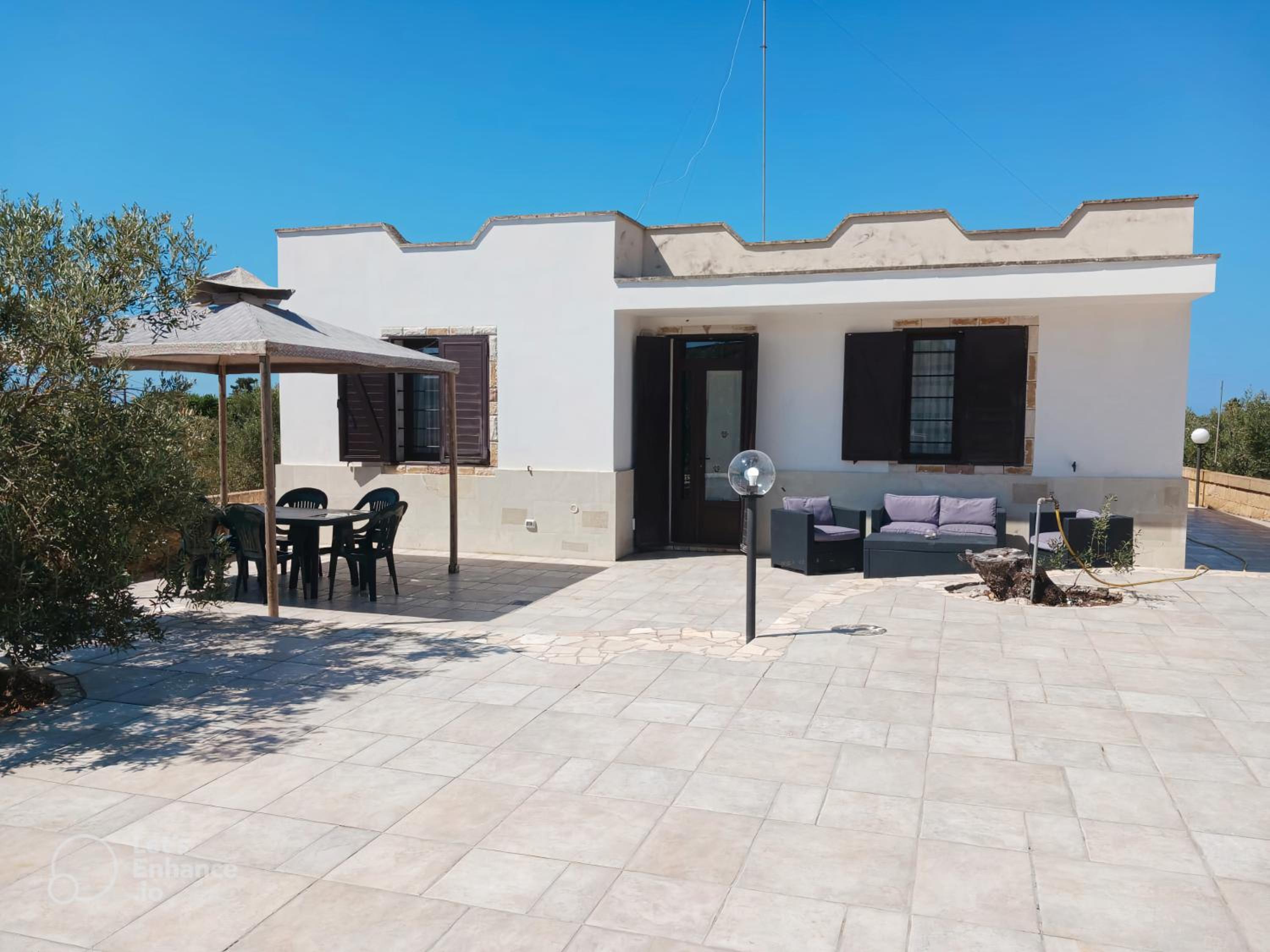 villa posto rosso photo 2