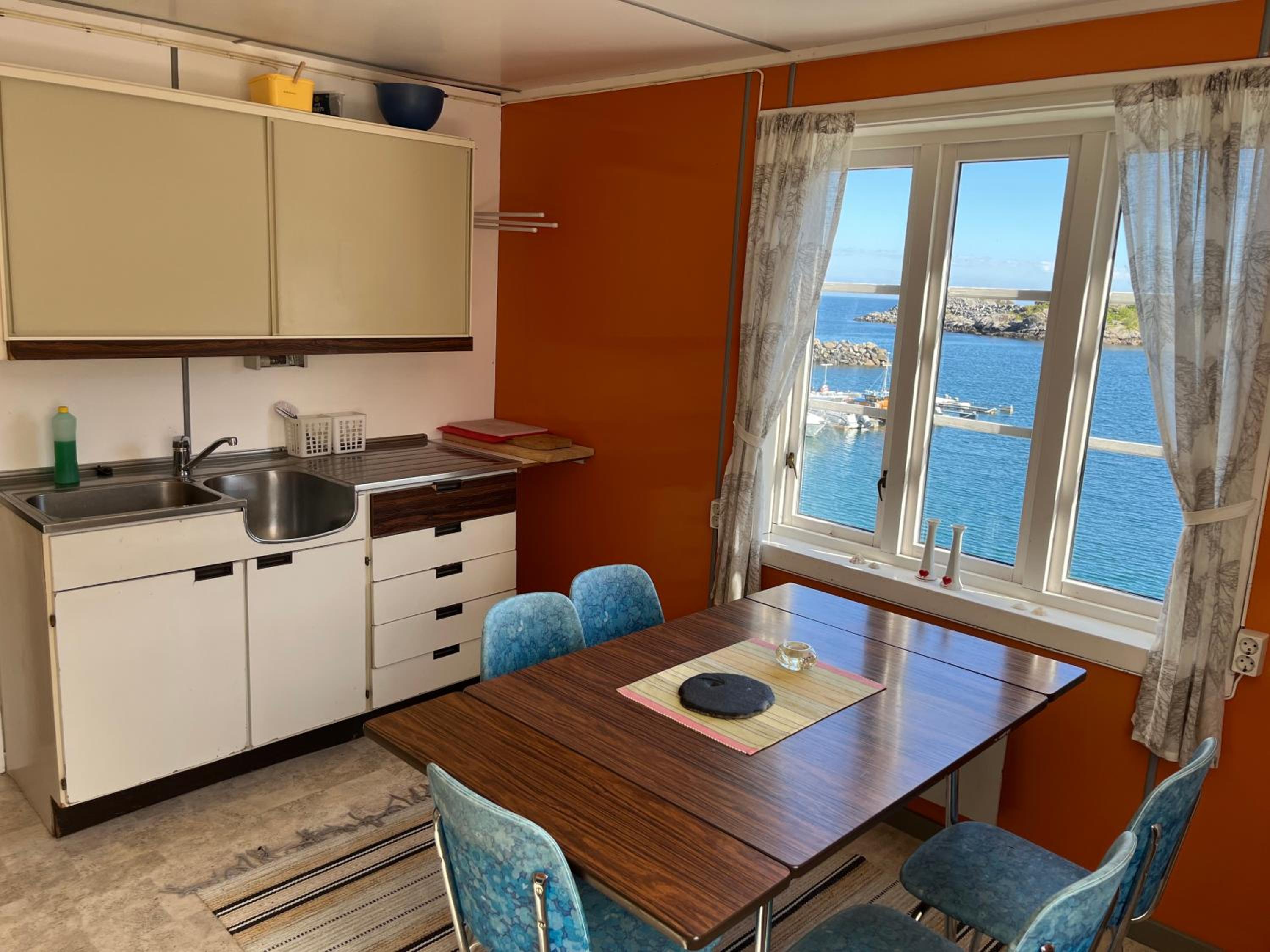 Stamsund Hostel