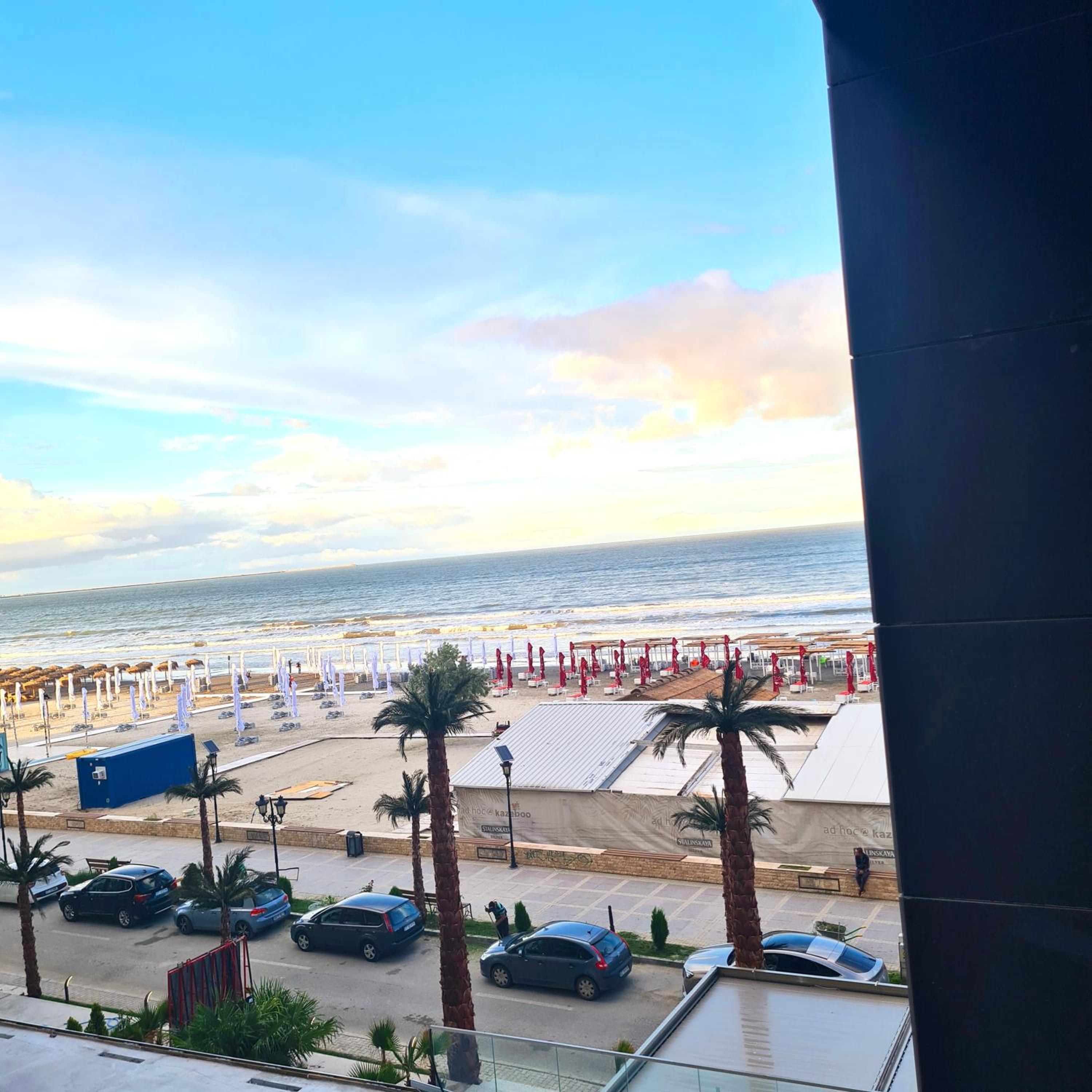 Beach Apartments sea view & pool in Resort view 3