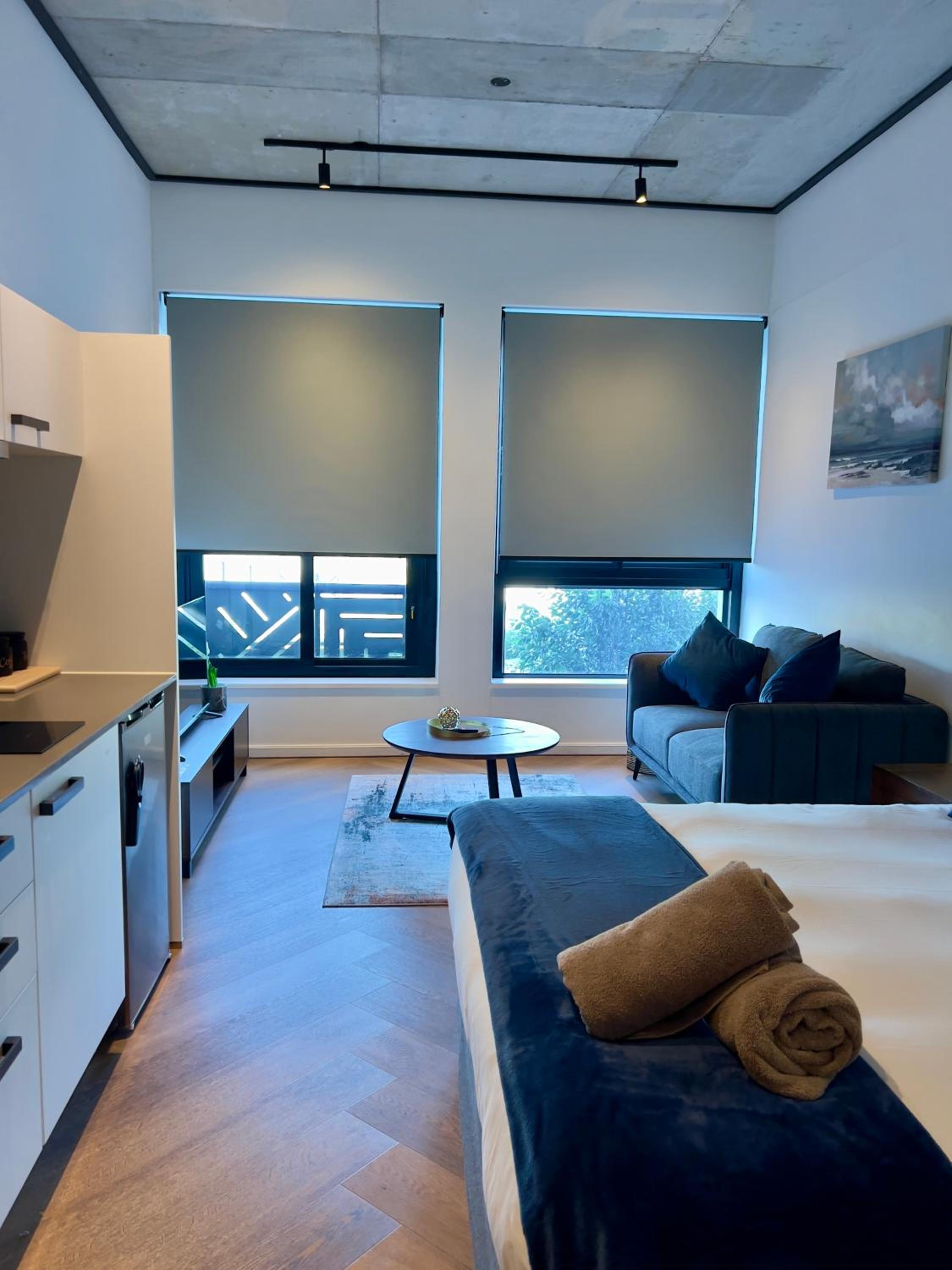 Stylish Studio in Century City Bridgewater Walk to Canal Walk view 2