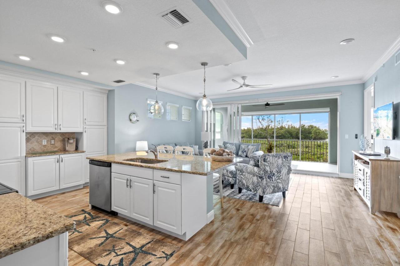 Intracoastal Connections - Marina Walk at One Particular Harbor view 2