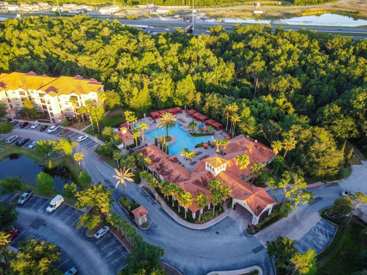 Golf Course View, top floor Tuscana Resort