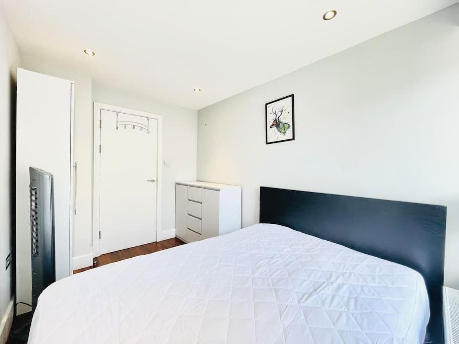 Luxury Two Bedroom Living - Central London & Westminster