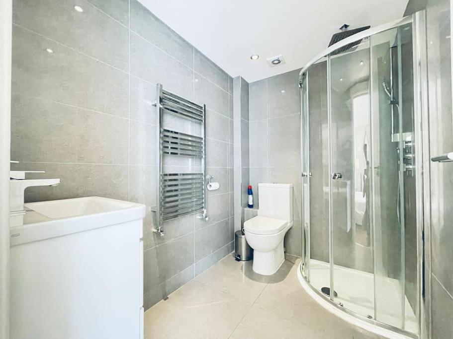 Luxury Two Bedroom Living - Central London & Westminster