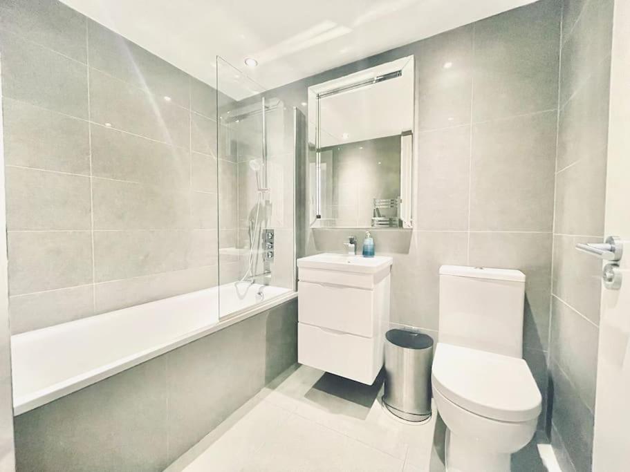 Luxury Two Bedroom Living - Central London & Westminster