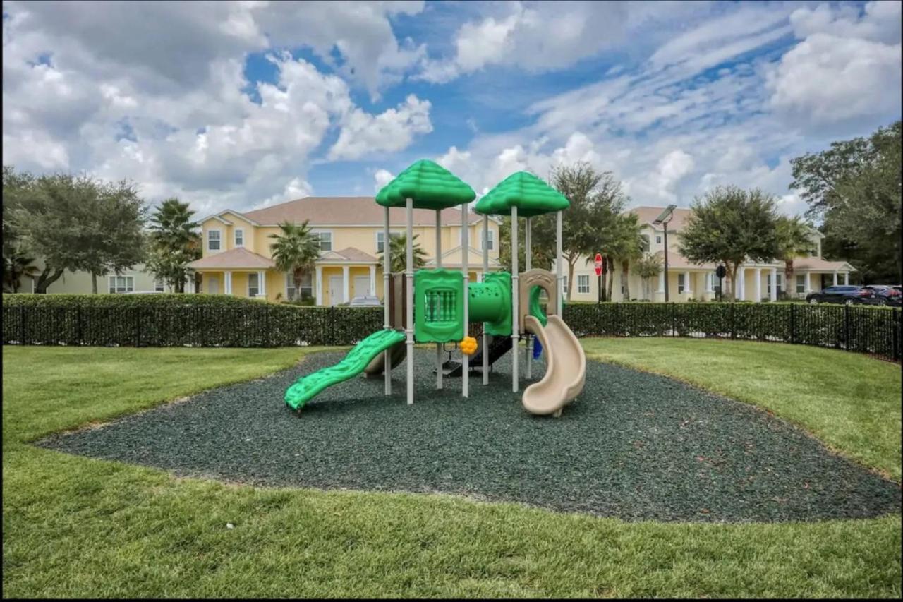Disney Retreat Lakeview townhome - close to golf