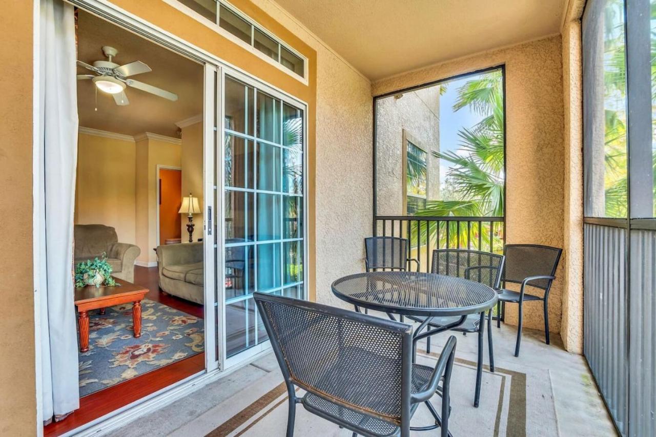 Family friendly poolside condo 15 mins to Disney view 5