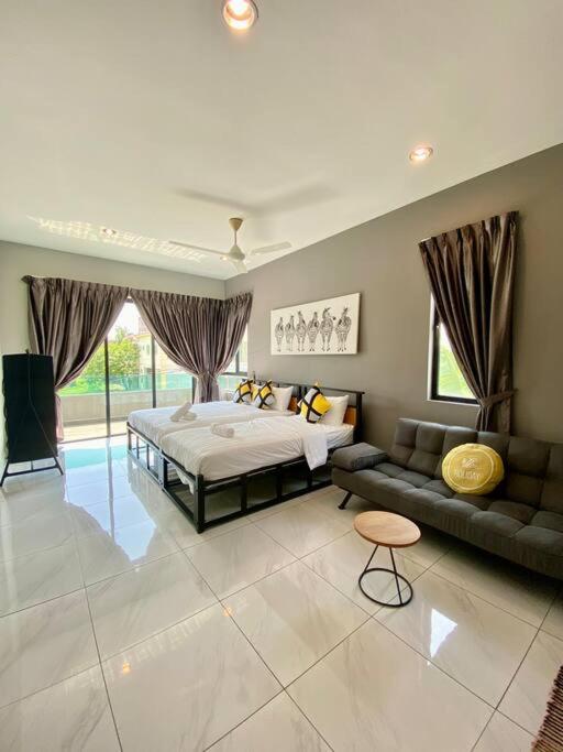 LYL Journey House at Ipoh Town Centre 17PAX 6BR photo 2