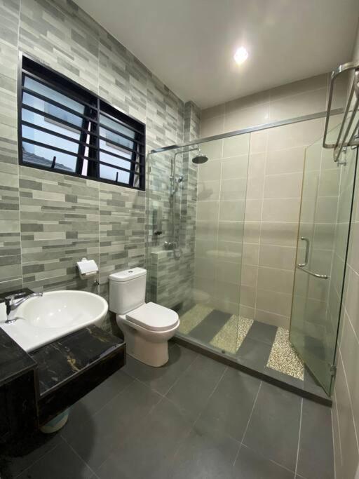 LYL Journey House at Ipoh Town Centre 17PAX 6BR photo 3