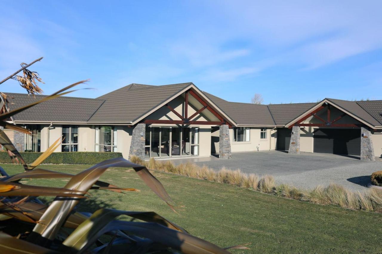 Bicton House Mt Hutt Views