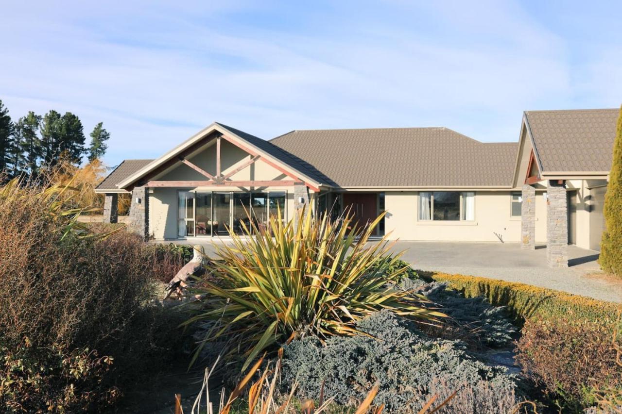 Bicton House Mt Hutt Views