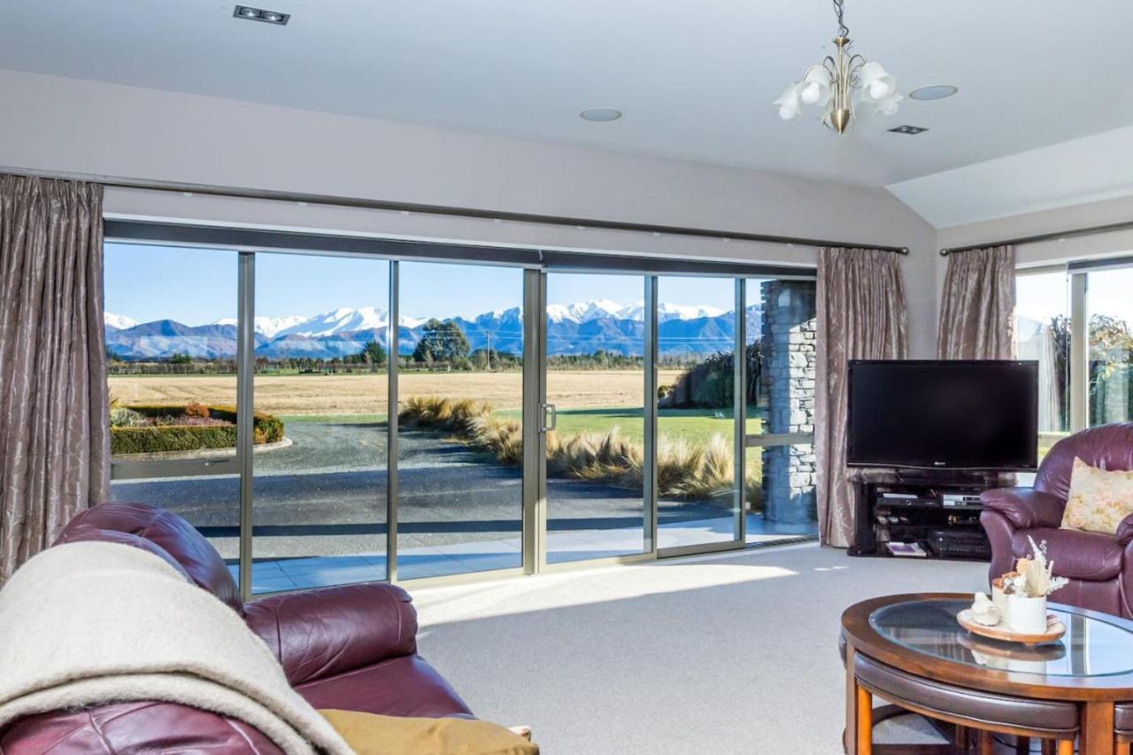 Bicton House Mt Hutt Views