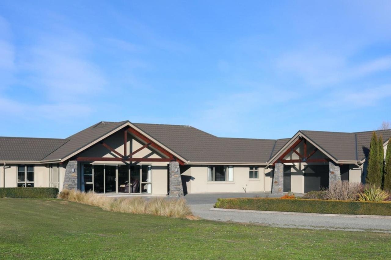 Bicton House Mt Hutt Views