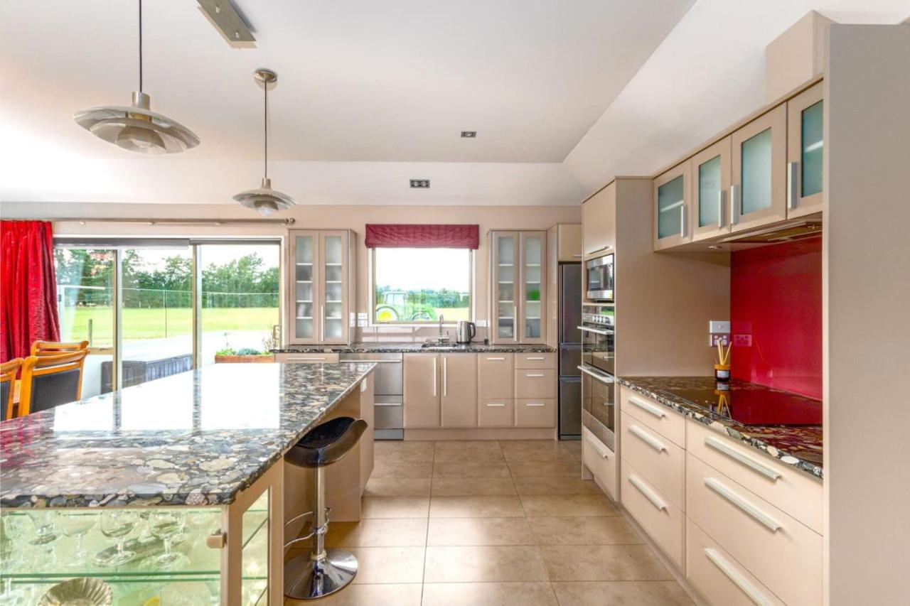 Bicton House Mt Hutt Views