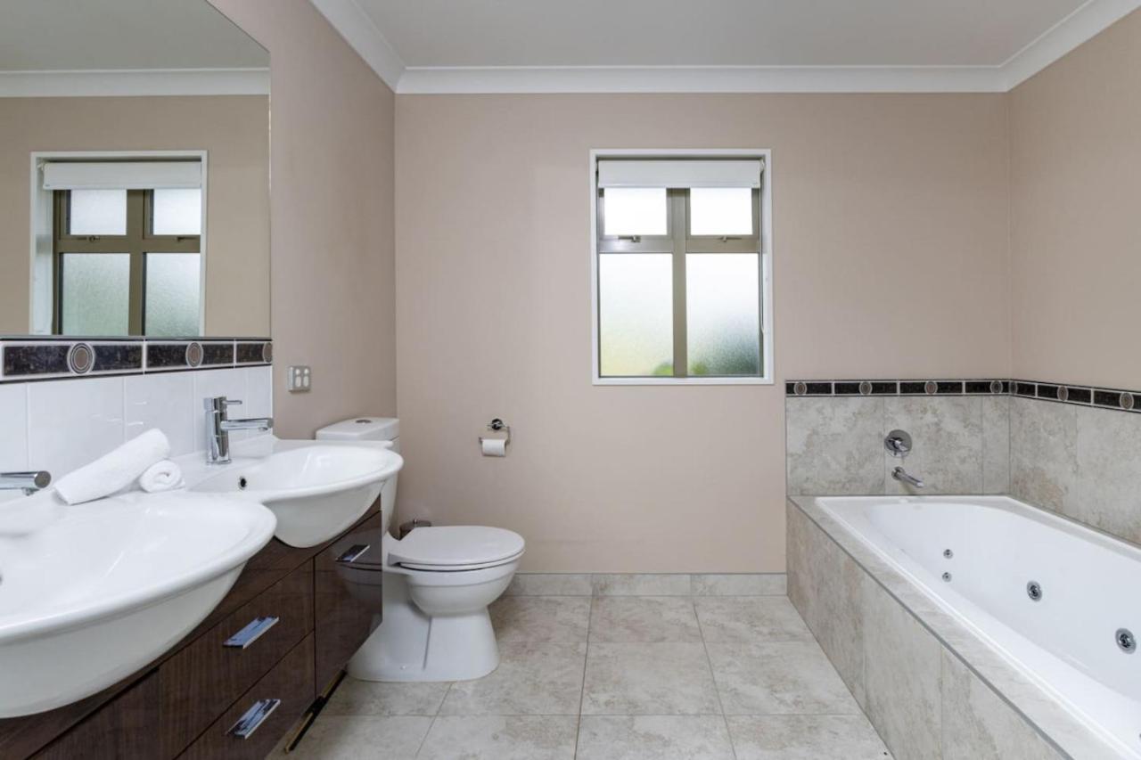 Bicton House Mt Hutt Views