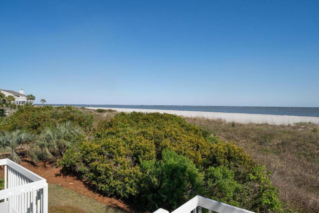 Beach Club Villa 31 - Luxurious Oceanfront - Beach Walkout view 4