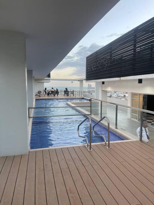 IDCs Place at WestJonesResidences Fuente Cebu City view 2