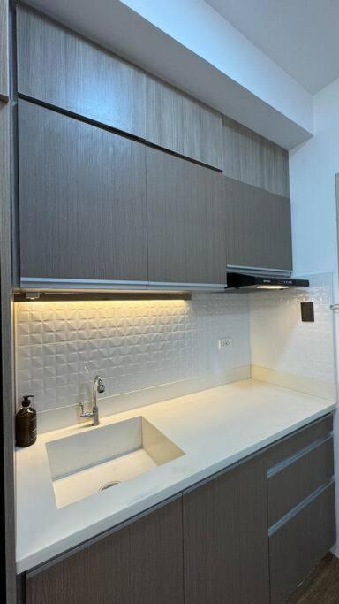 IDCs Place at WestJonesResidences Fuente Cebu City view 5