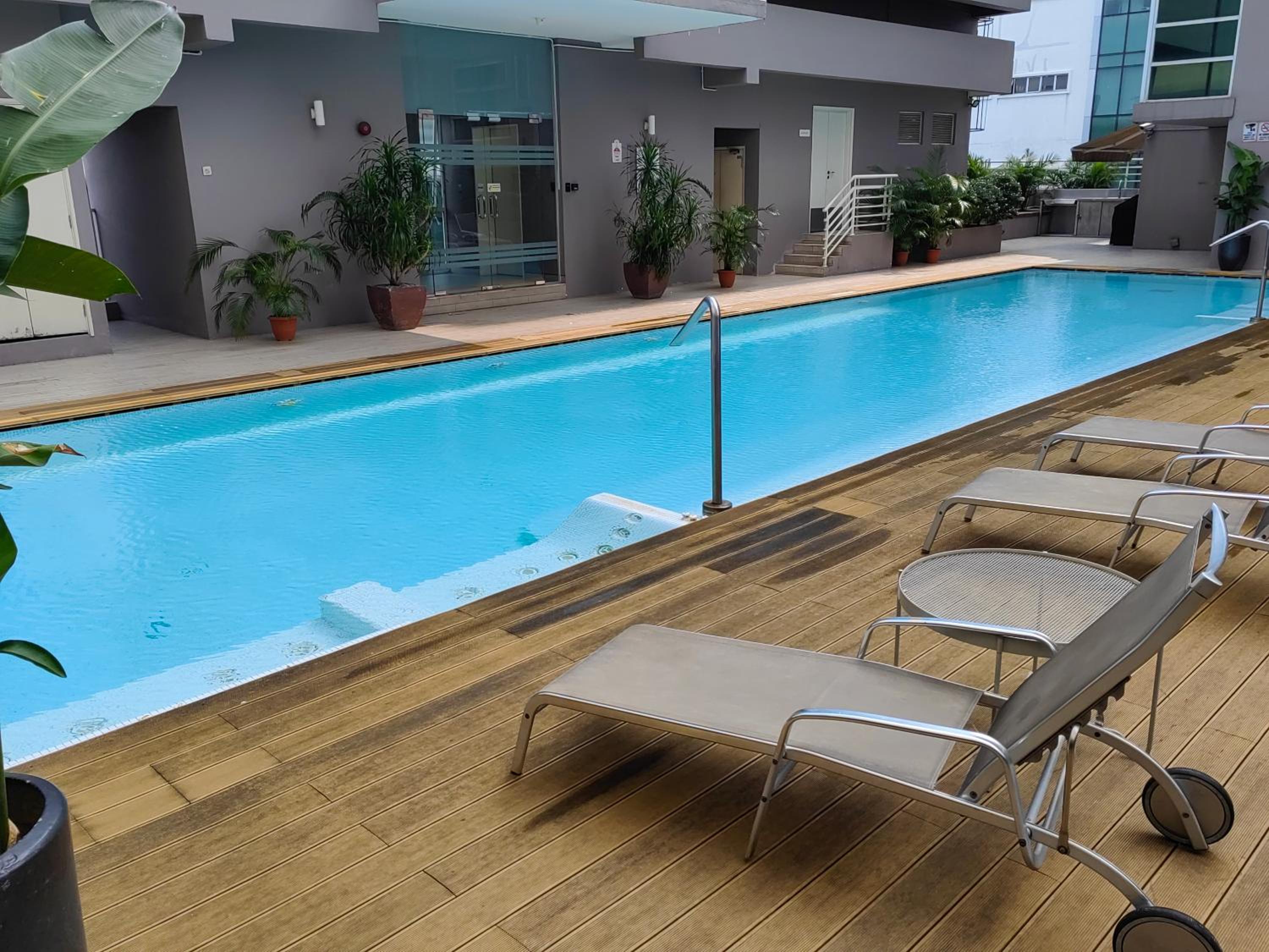 500MBps Internet Executive 3-Bedroom next to TRX Tower