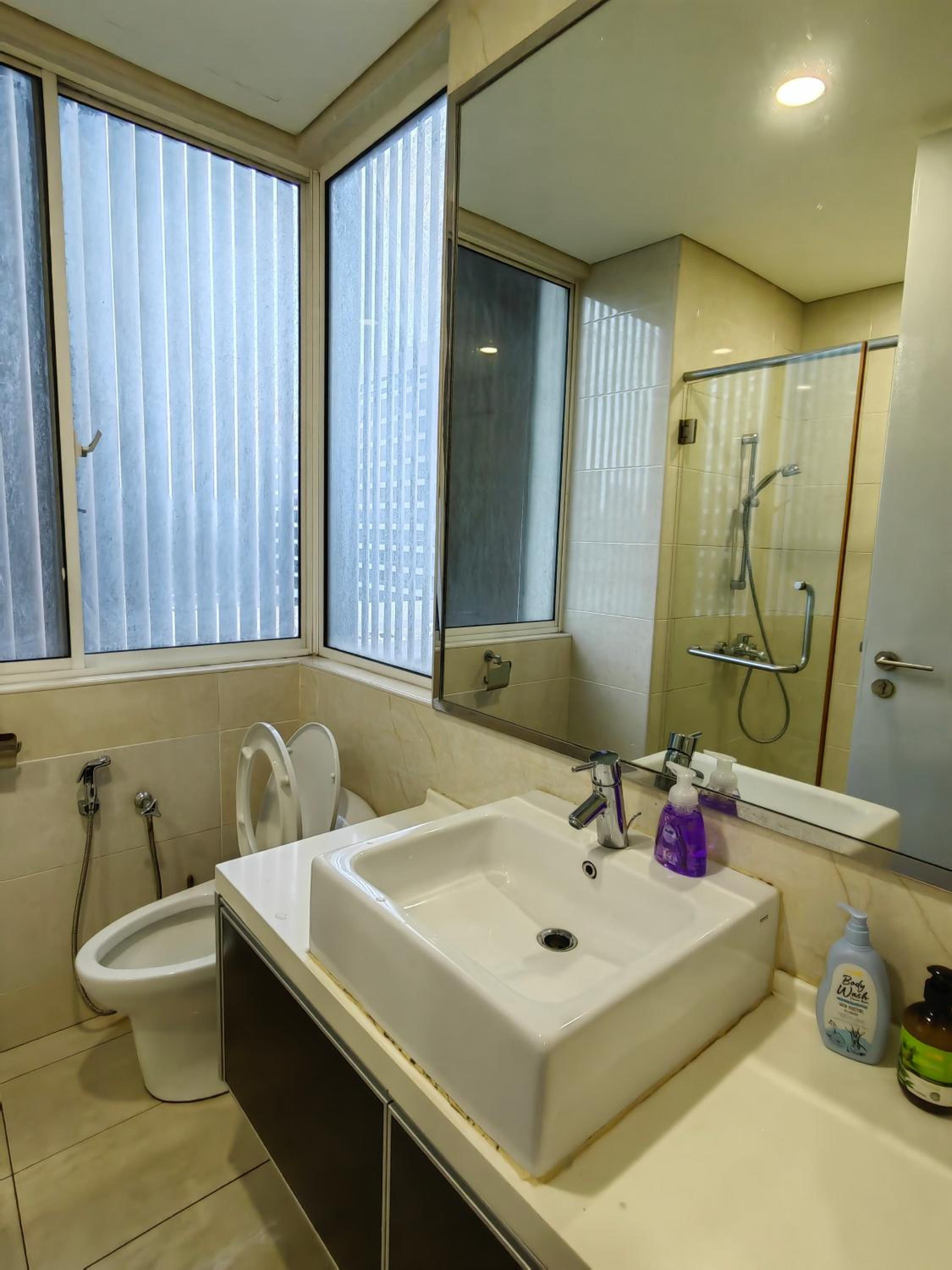 500MBps Internet Executive 3-Bedroom next to TRX Tower