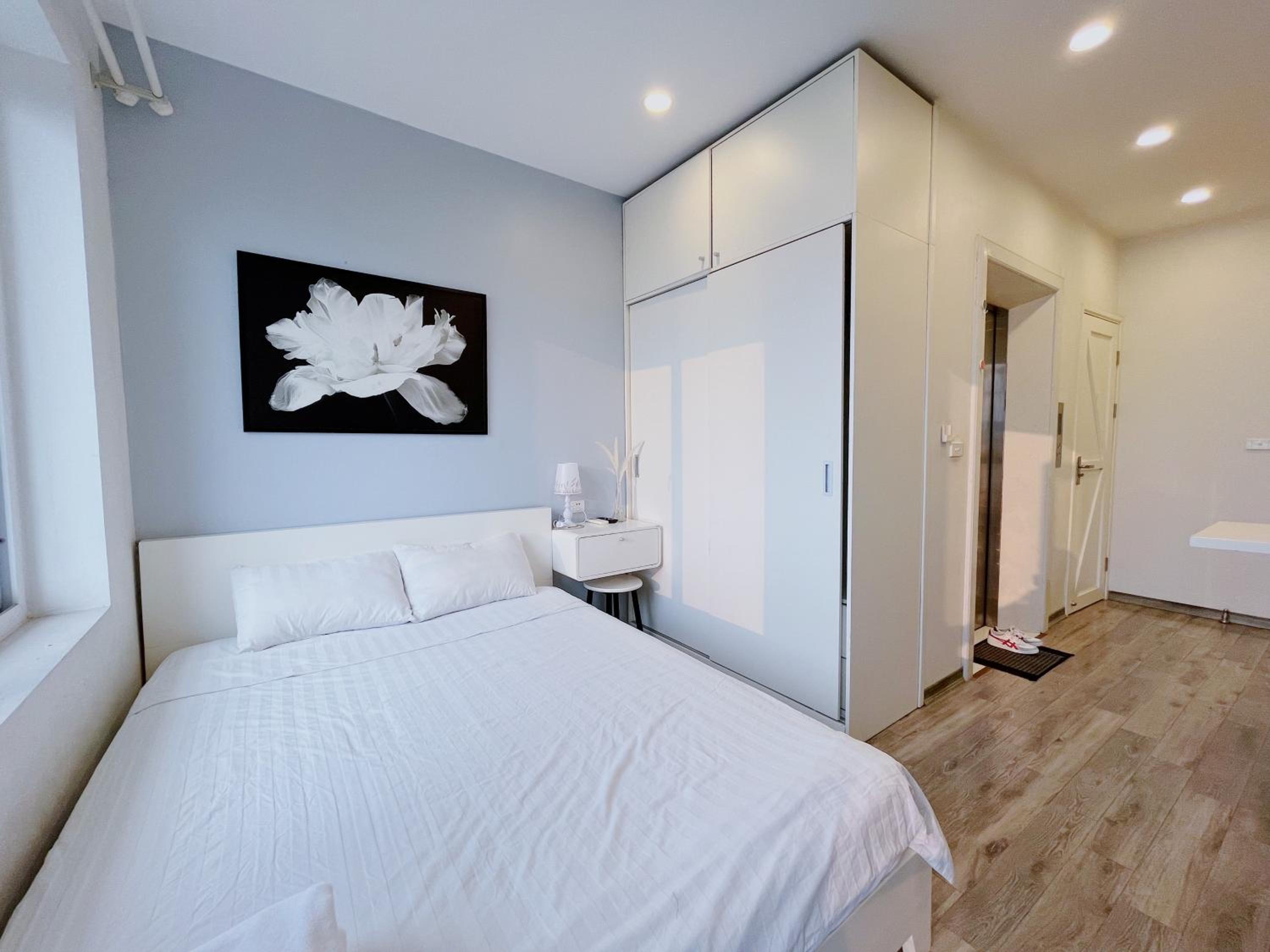 Hanoi Home 2 - Lake View Apartment