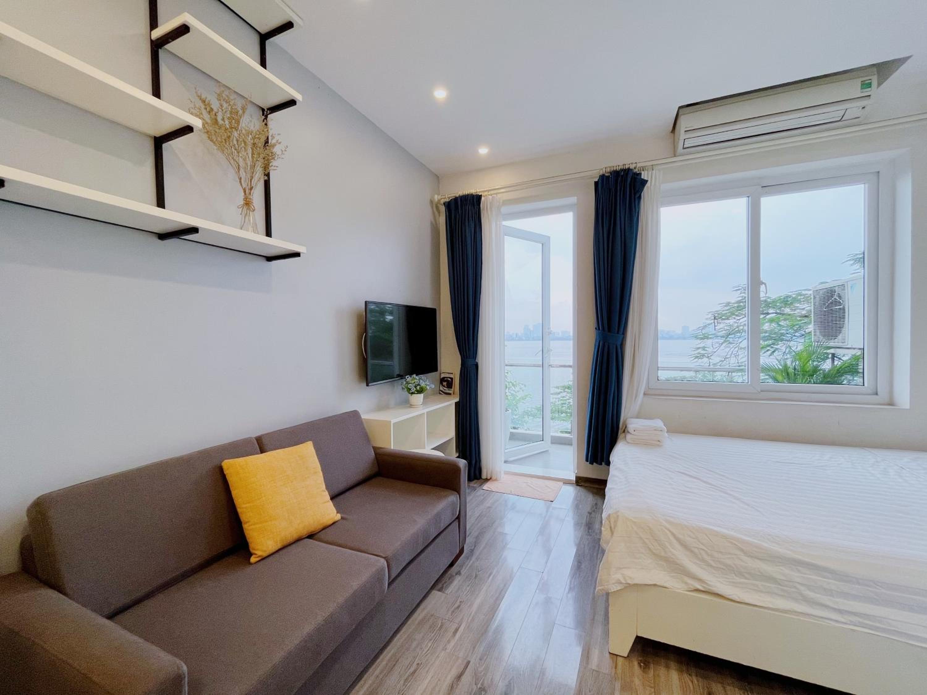 Hanoi Home 2 - Lake View Apartment