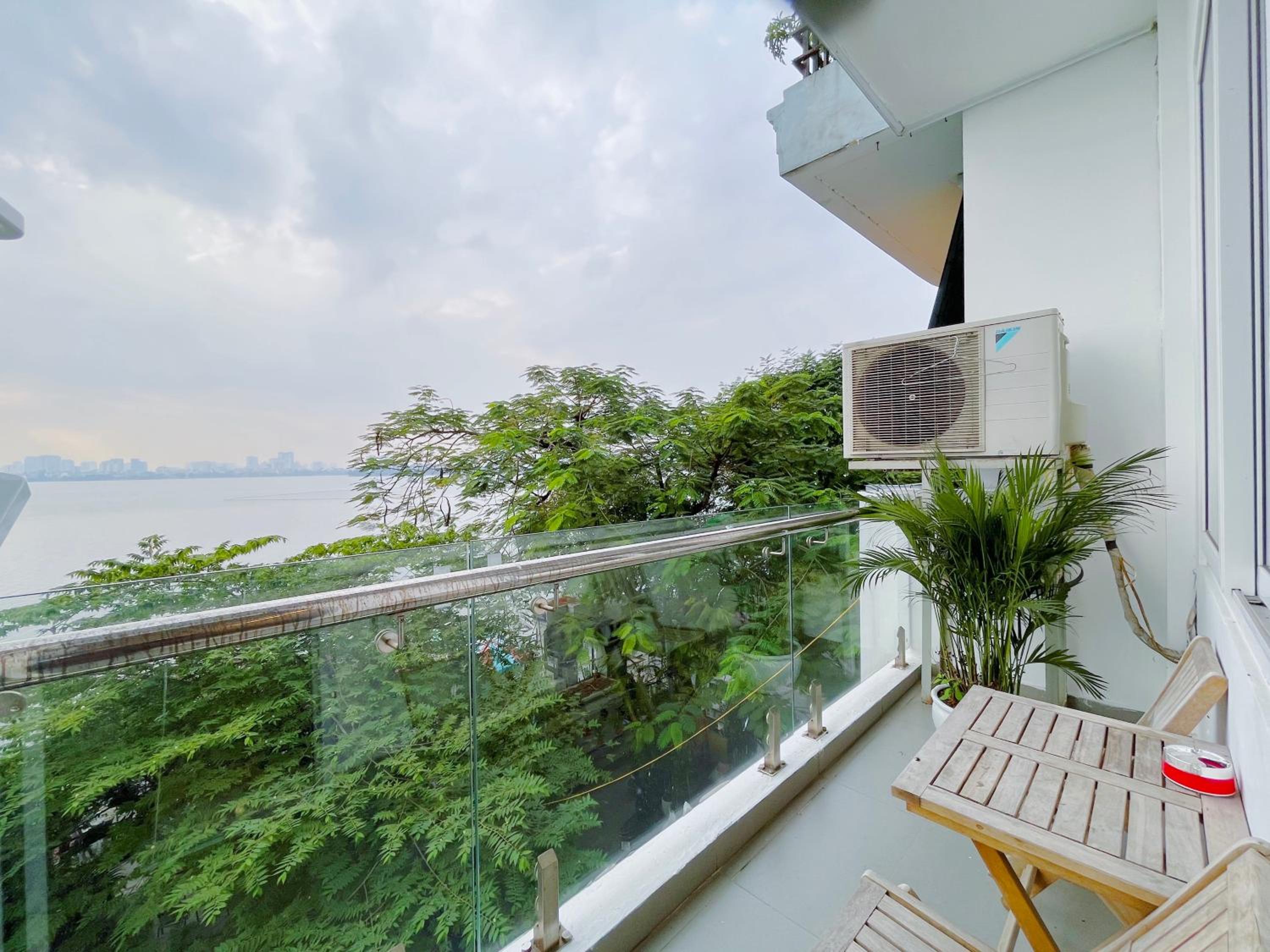 Hanoi Home 2 - Lake View Apartment