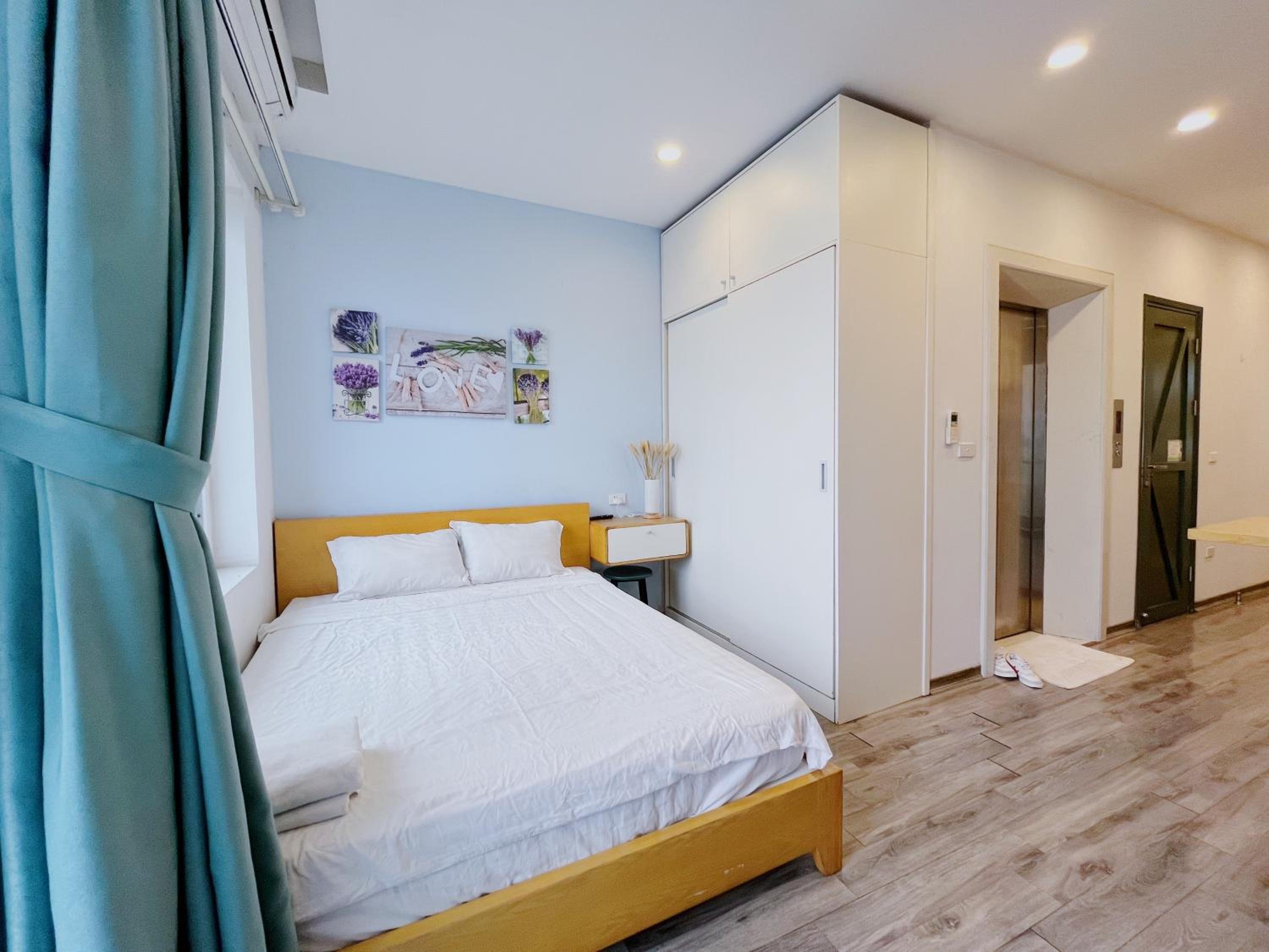 Hanoi Home 2 - Lake View Apartment
