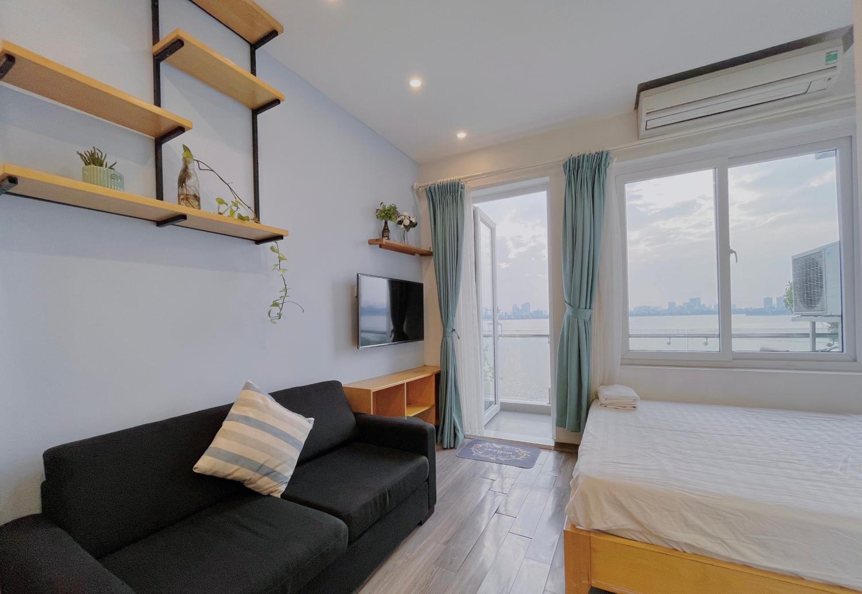 Hanoi Home 2 - Lake View Apartment