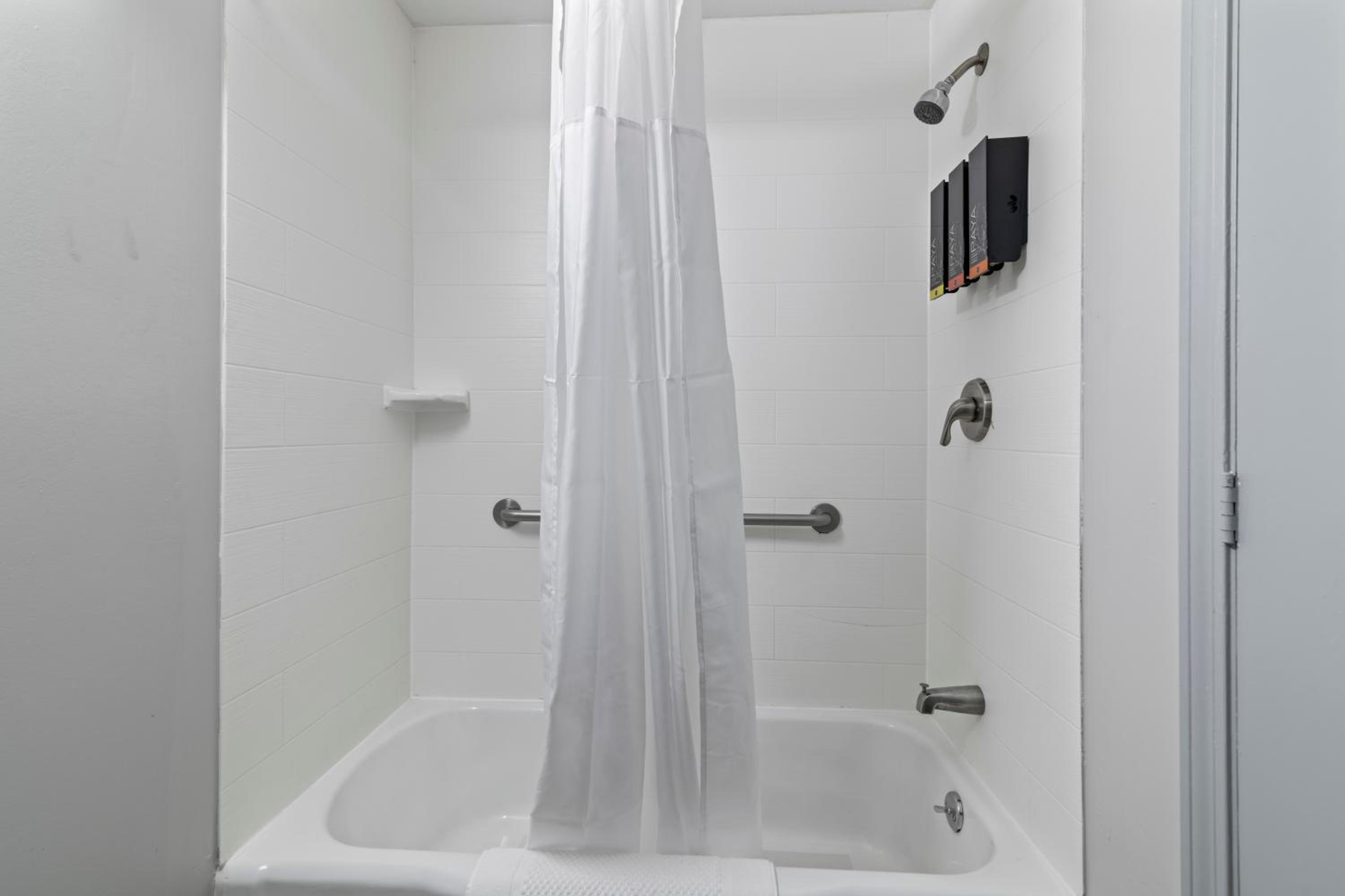 Knight's Inn Boston/Danvers - Property Image 38