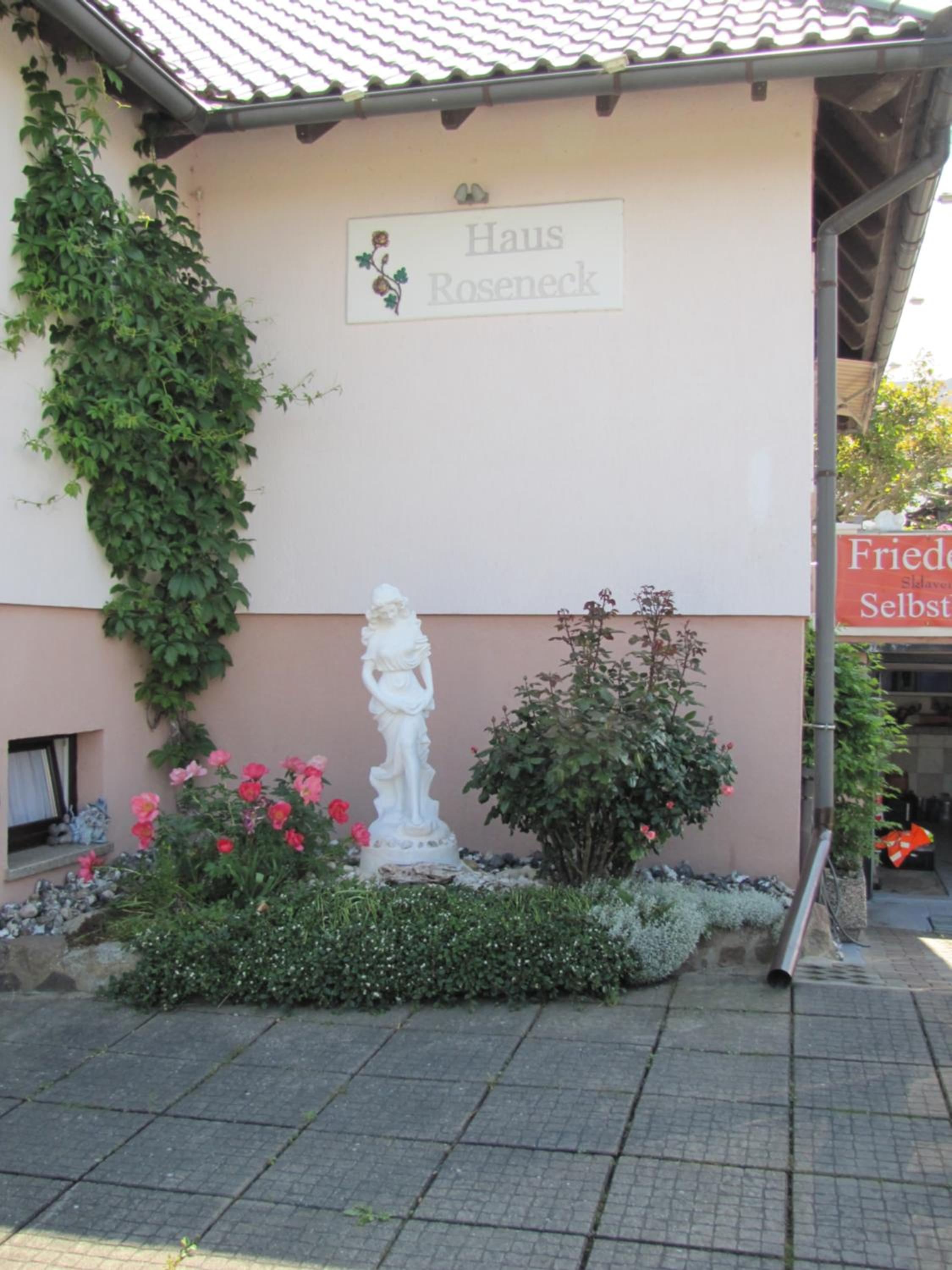 Haus Roseneck Seebad Ückeritz auf Insel Usedom Vermietung im Bereich Souterrain !