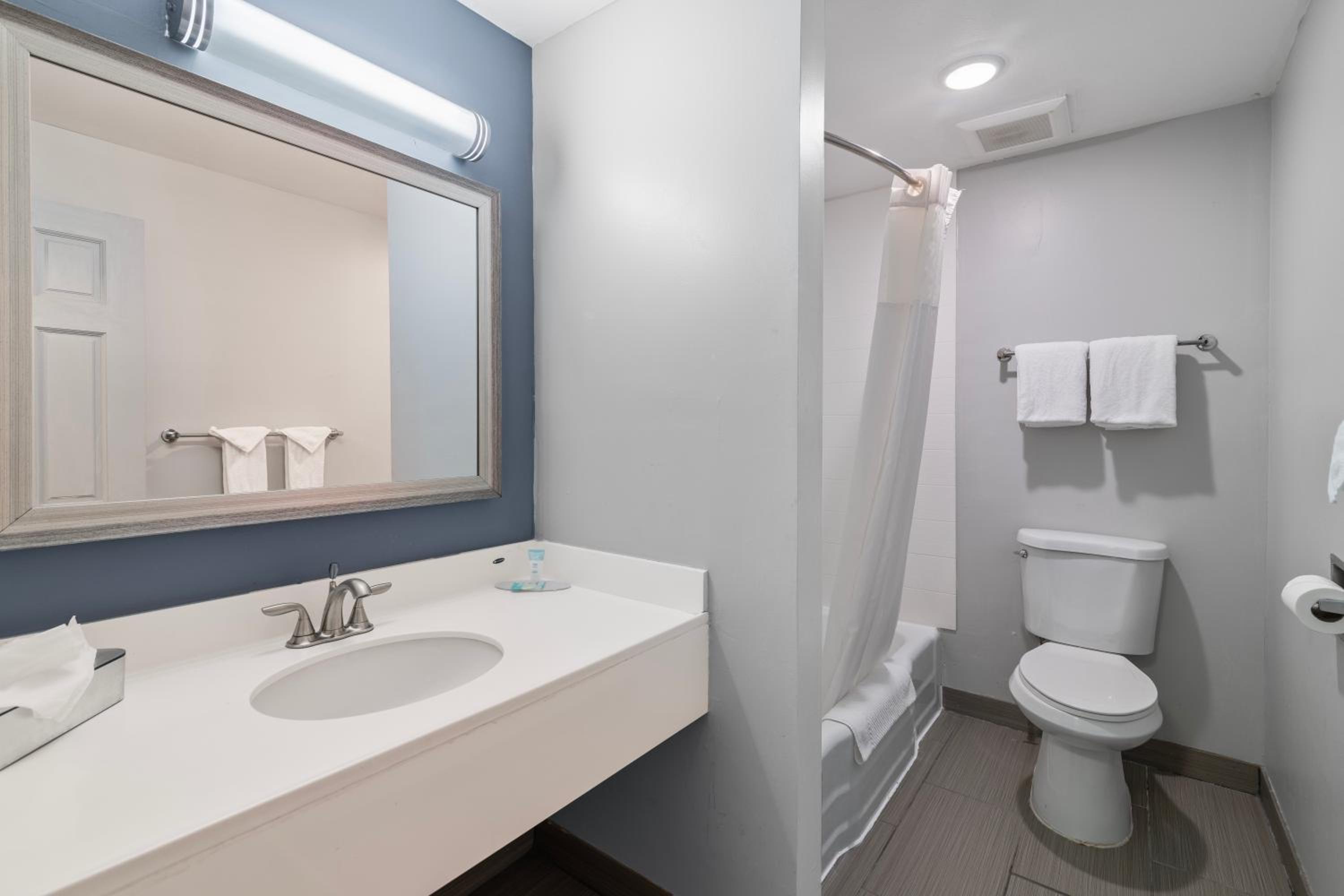 Knight's Inn Boston/Danvers - Property Image 6