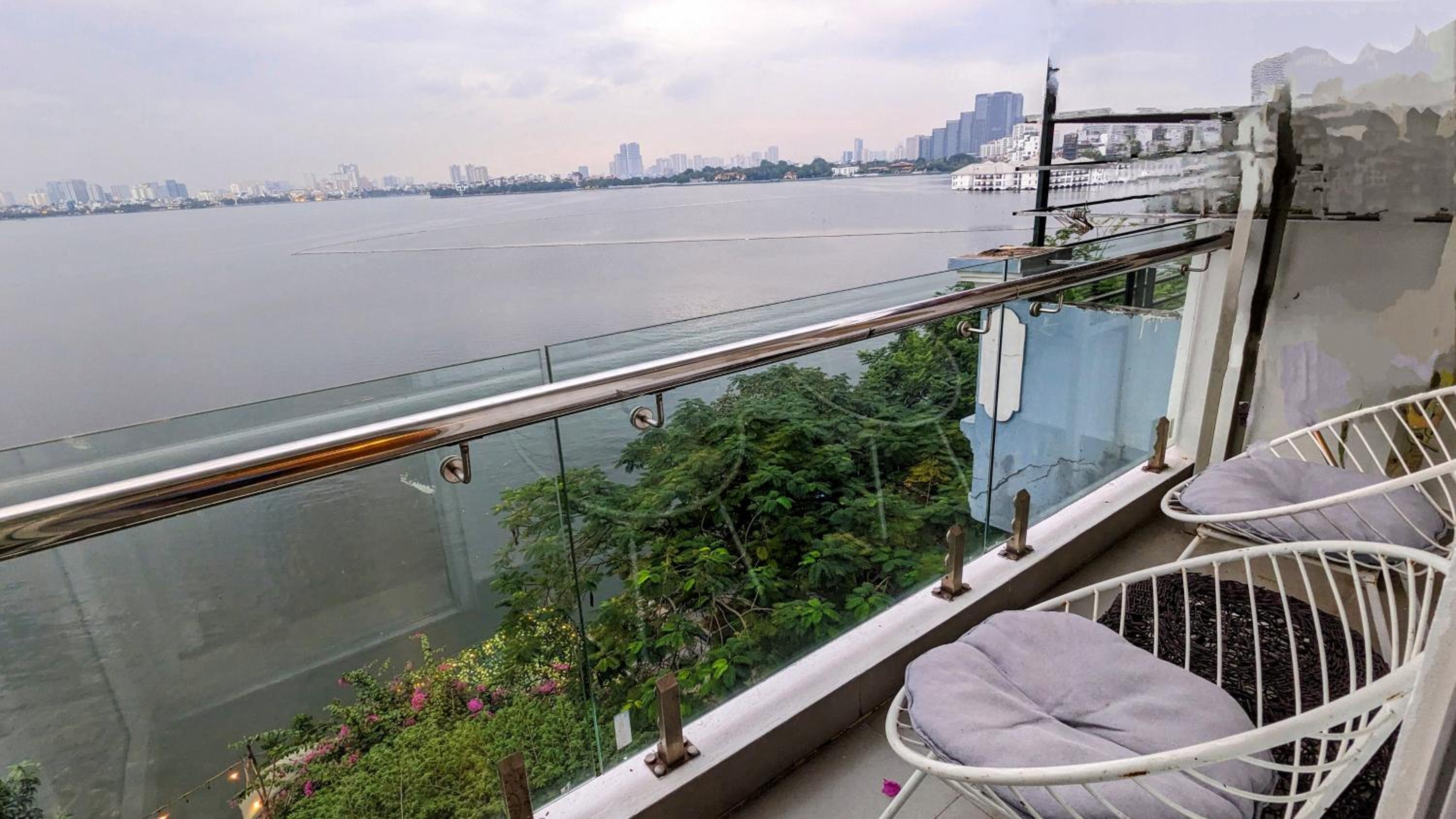 Hanoi Home 2 - Lake View Apartment