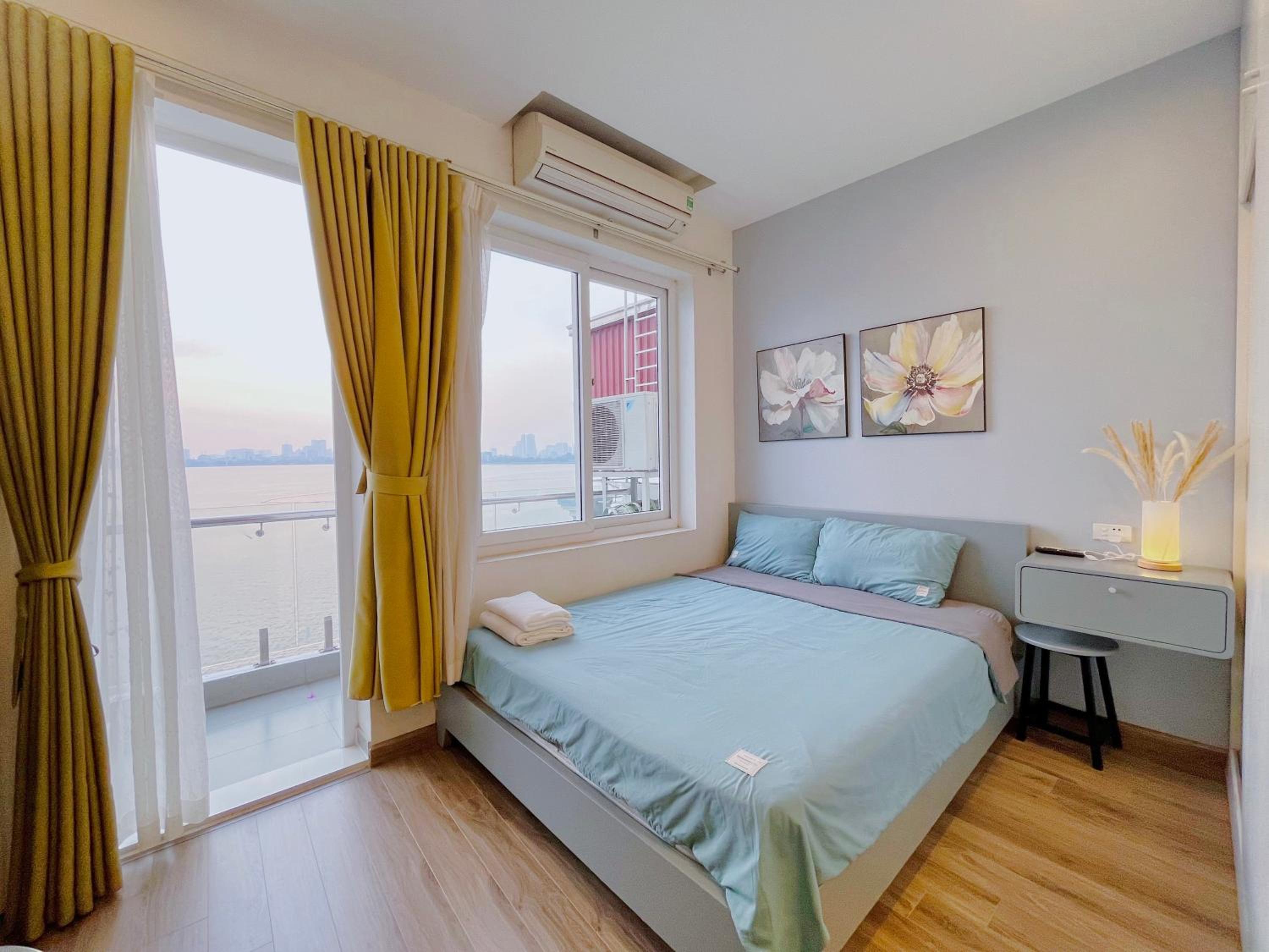 Hanoi Home 2 - Lake View Apartment