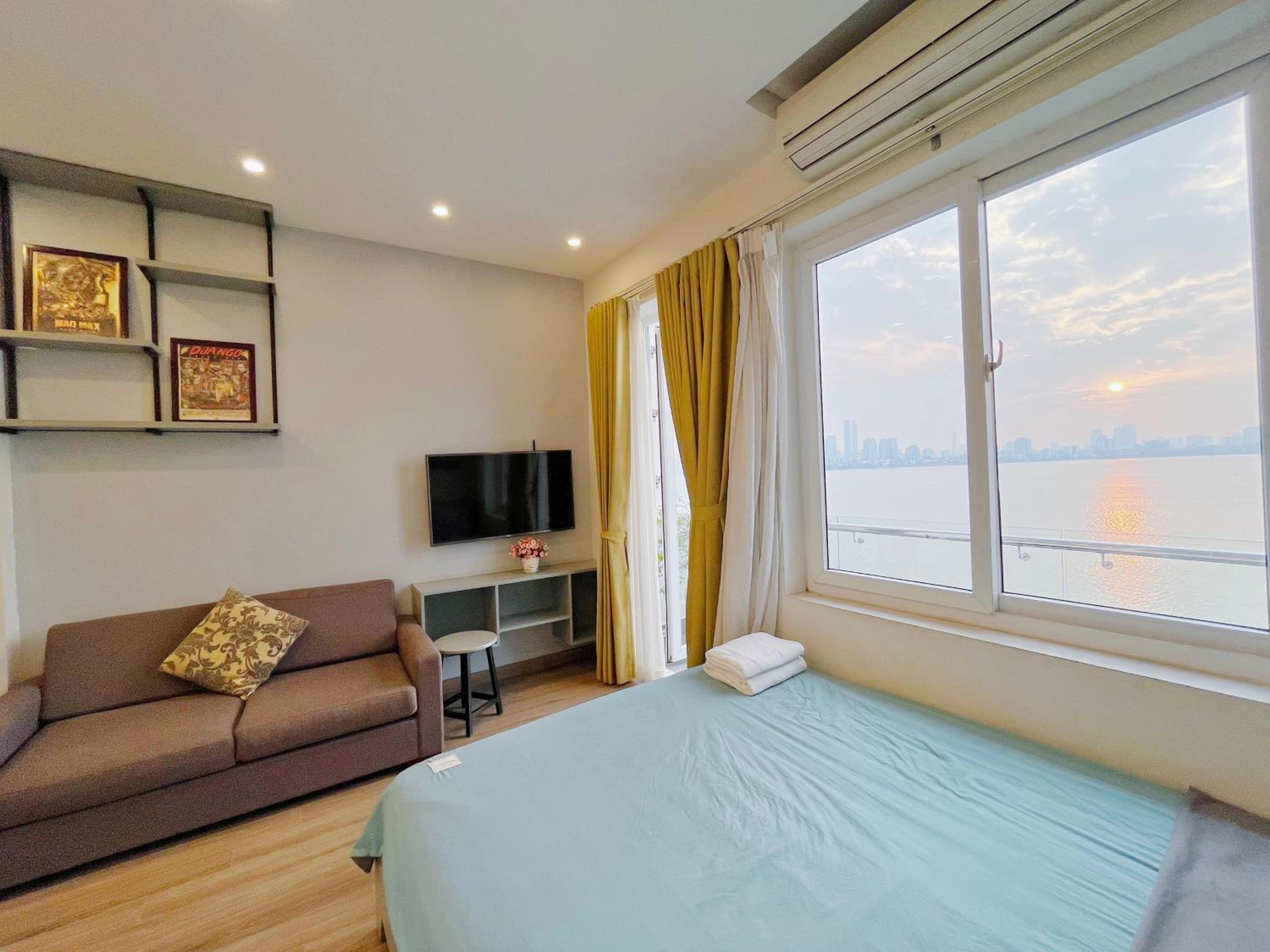 Hanoi Home 2 - Lake View Apartment
