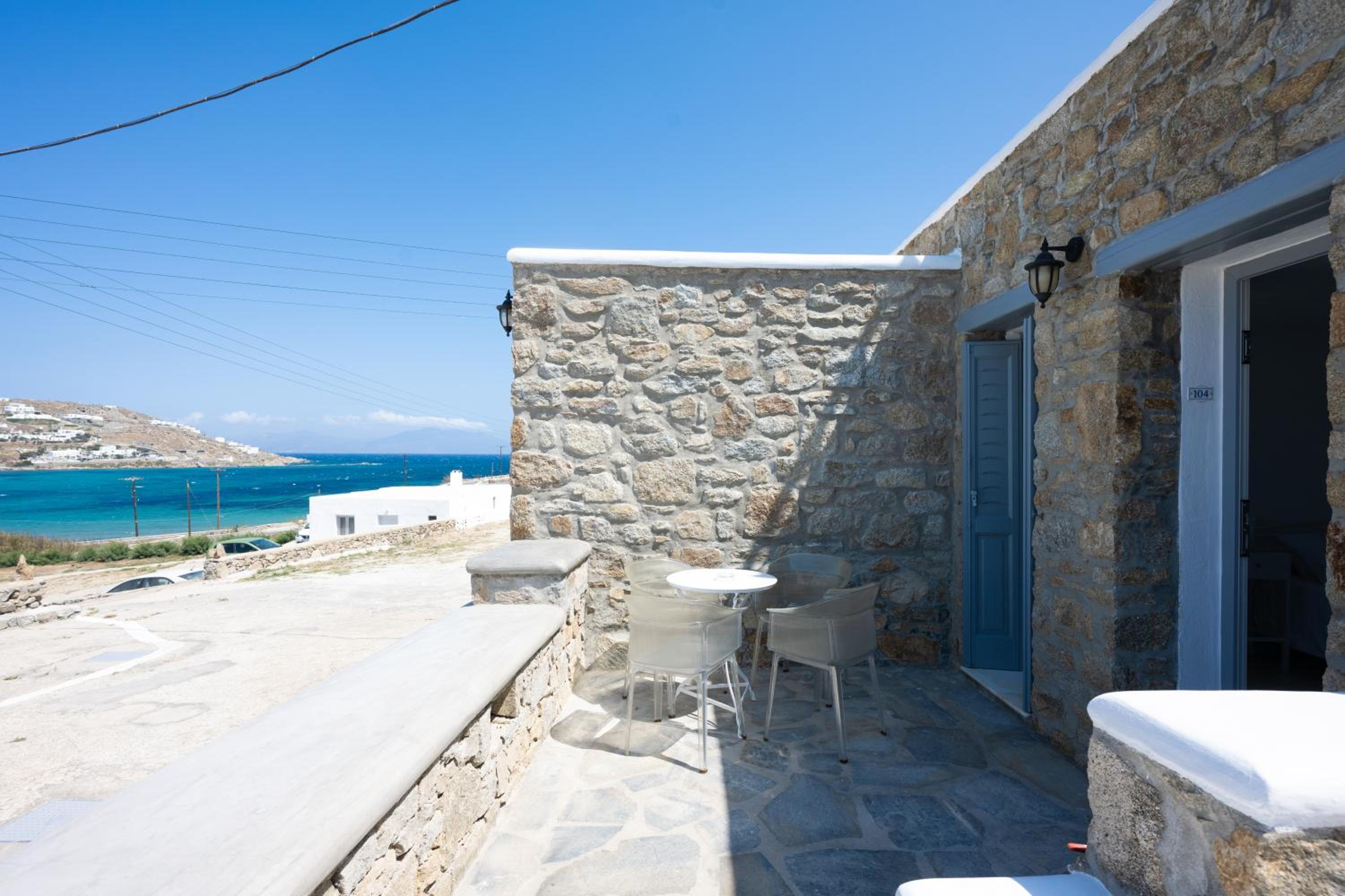 Anixi Hotel