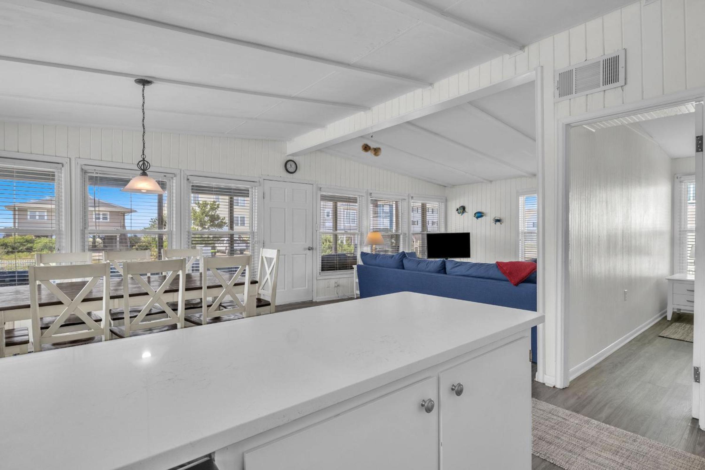 Sandy Toes by Oak Island Accommodations