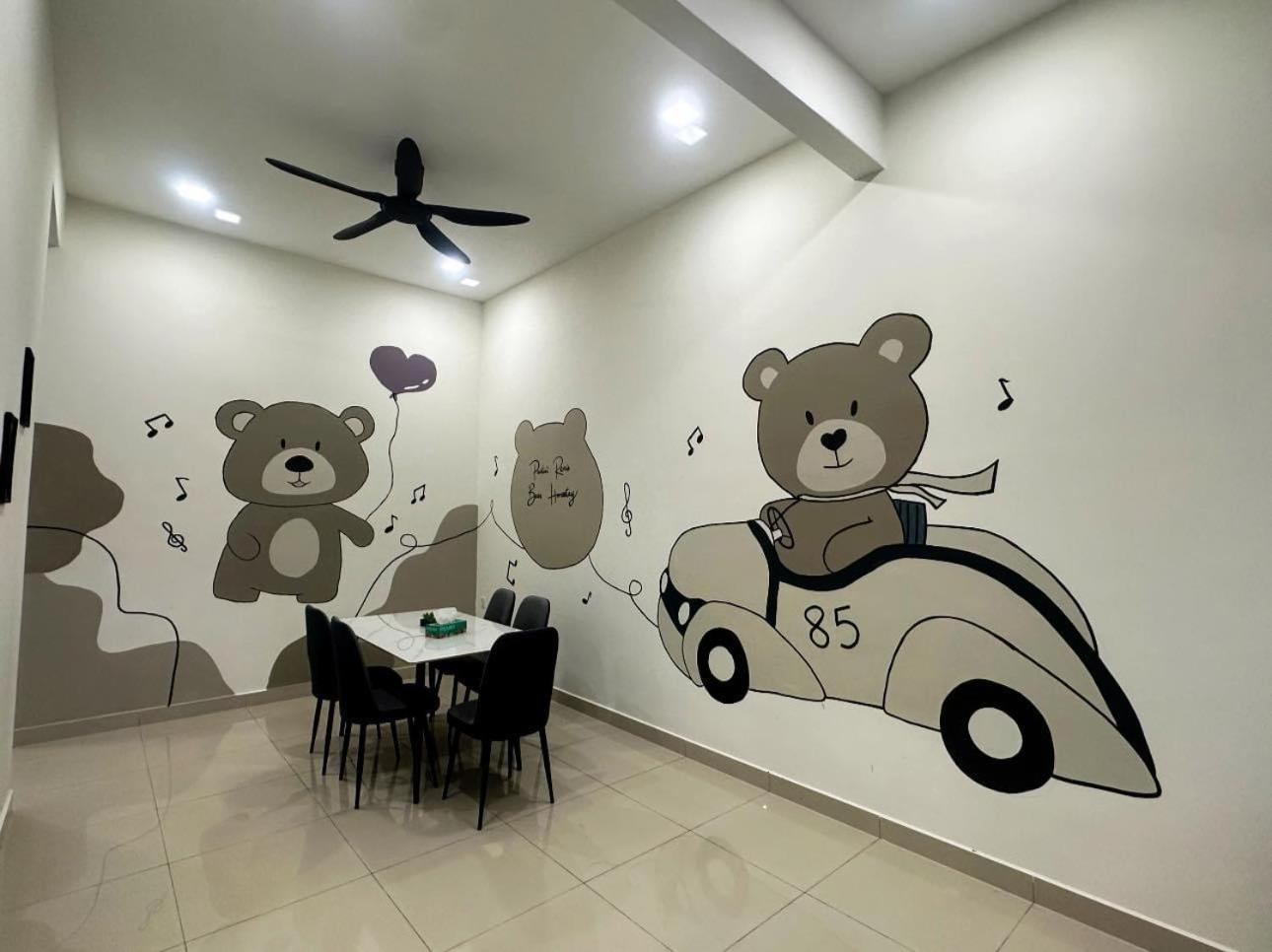 Pantai Remis Bear Homestay photo 2