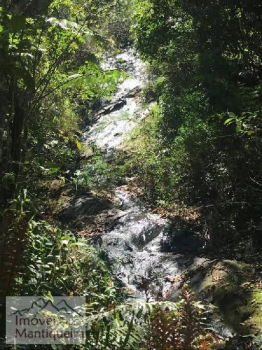 Fazenda super agradável com Natureza - A Casa Que Canta e Encanta