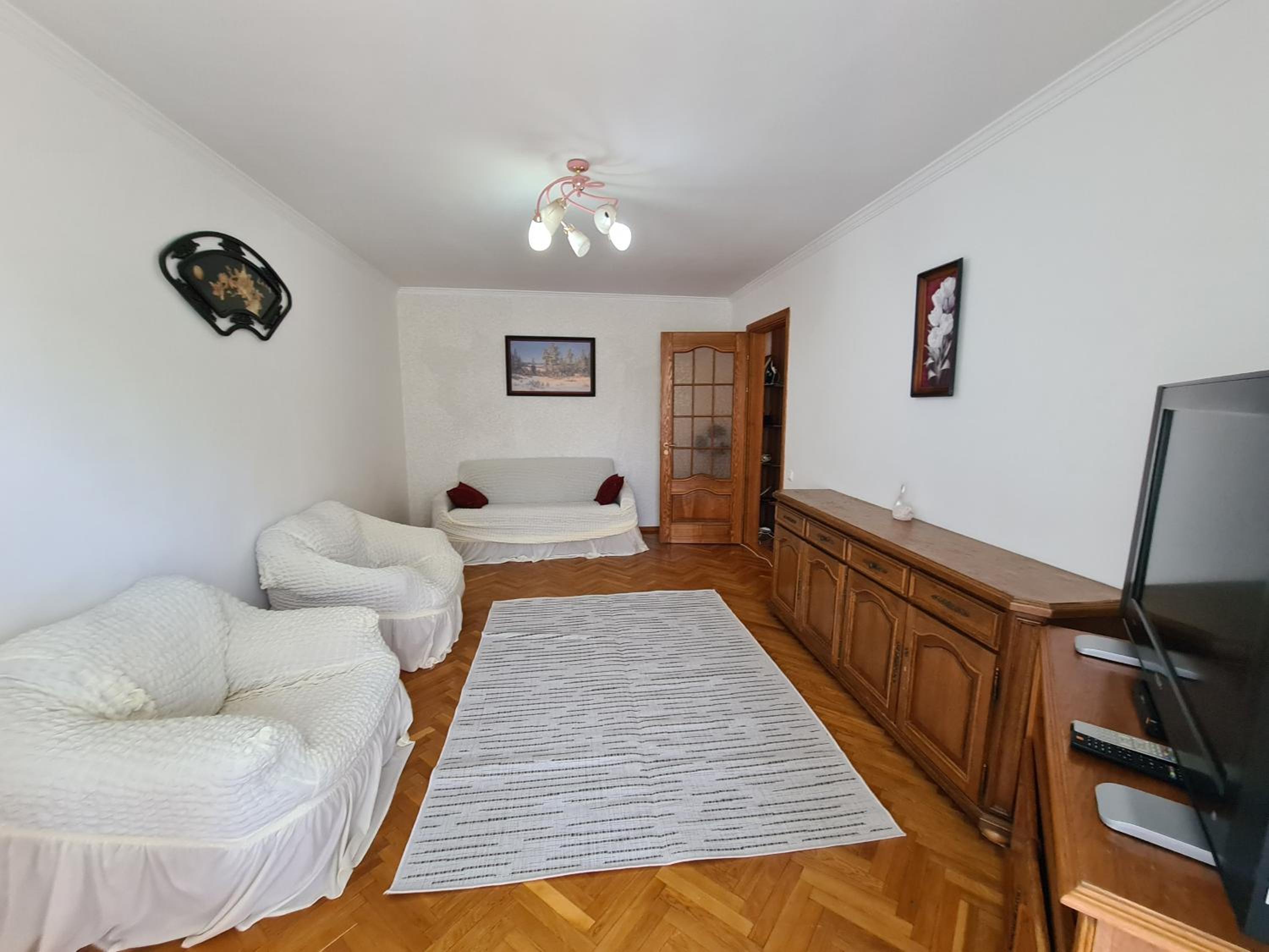 Apartment Gurie Grosu 1 view 5
