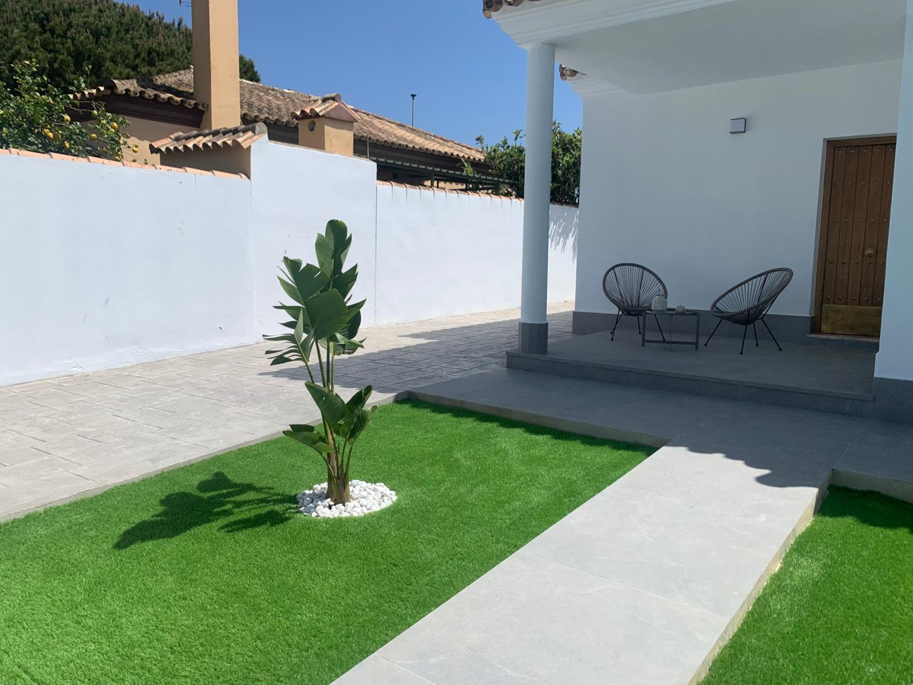 Chalet junto a la playa en Costa Sancti Petri view 2