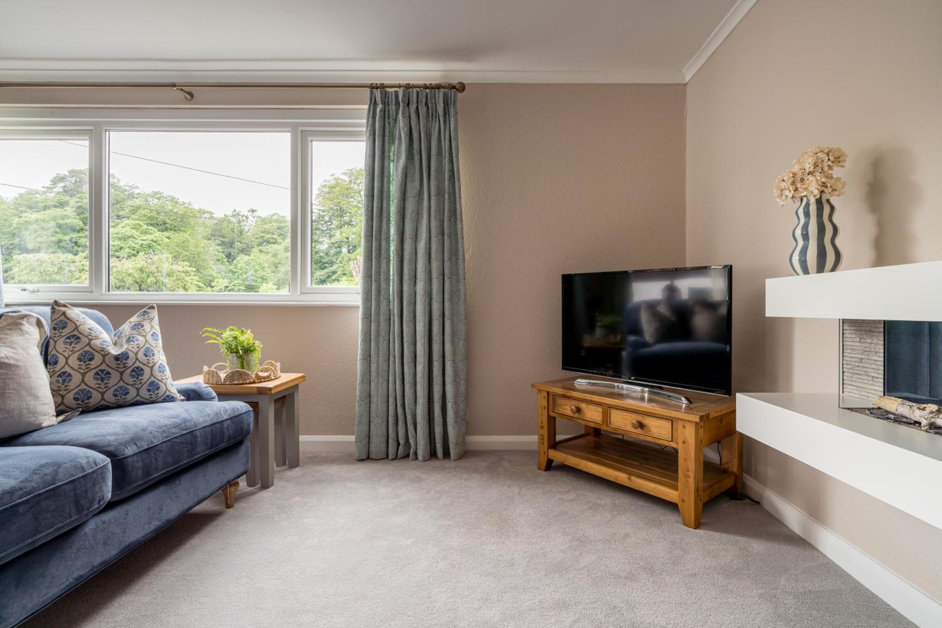 Oakbank-Central Grasmere